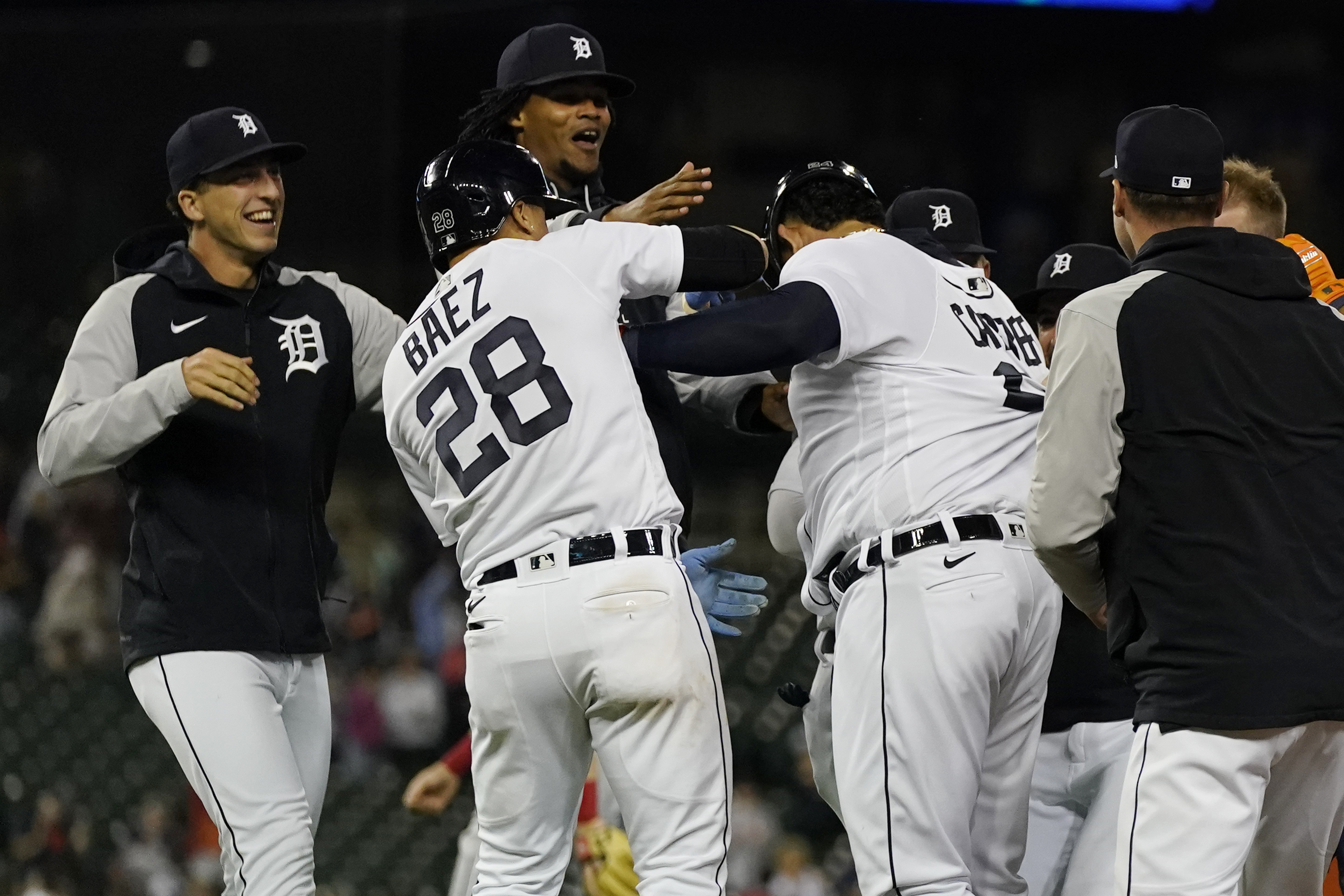 Miguel Cabrera and Terry Francona close careers as Tigers beat Guardians  5-2