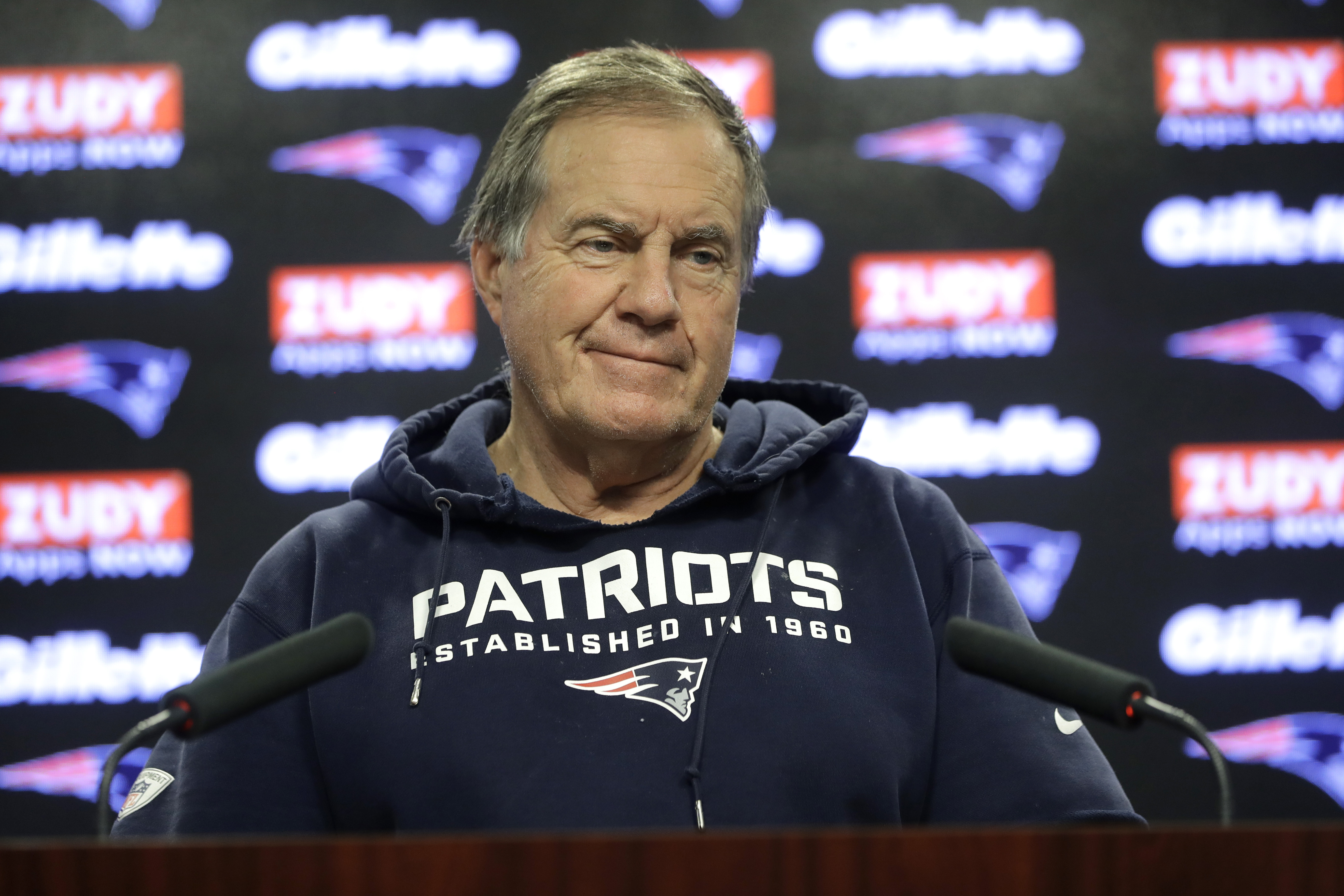 Tom Brady's trainer Alex Guerrero: Bill Belichick 'never evolved'