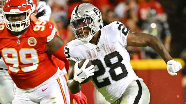 NFL Monday night: Chiefs edge Josh Jacobs, Raiders 