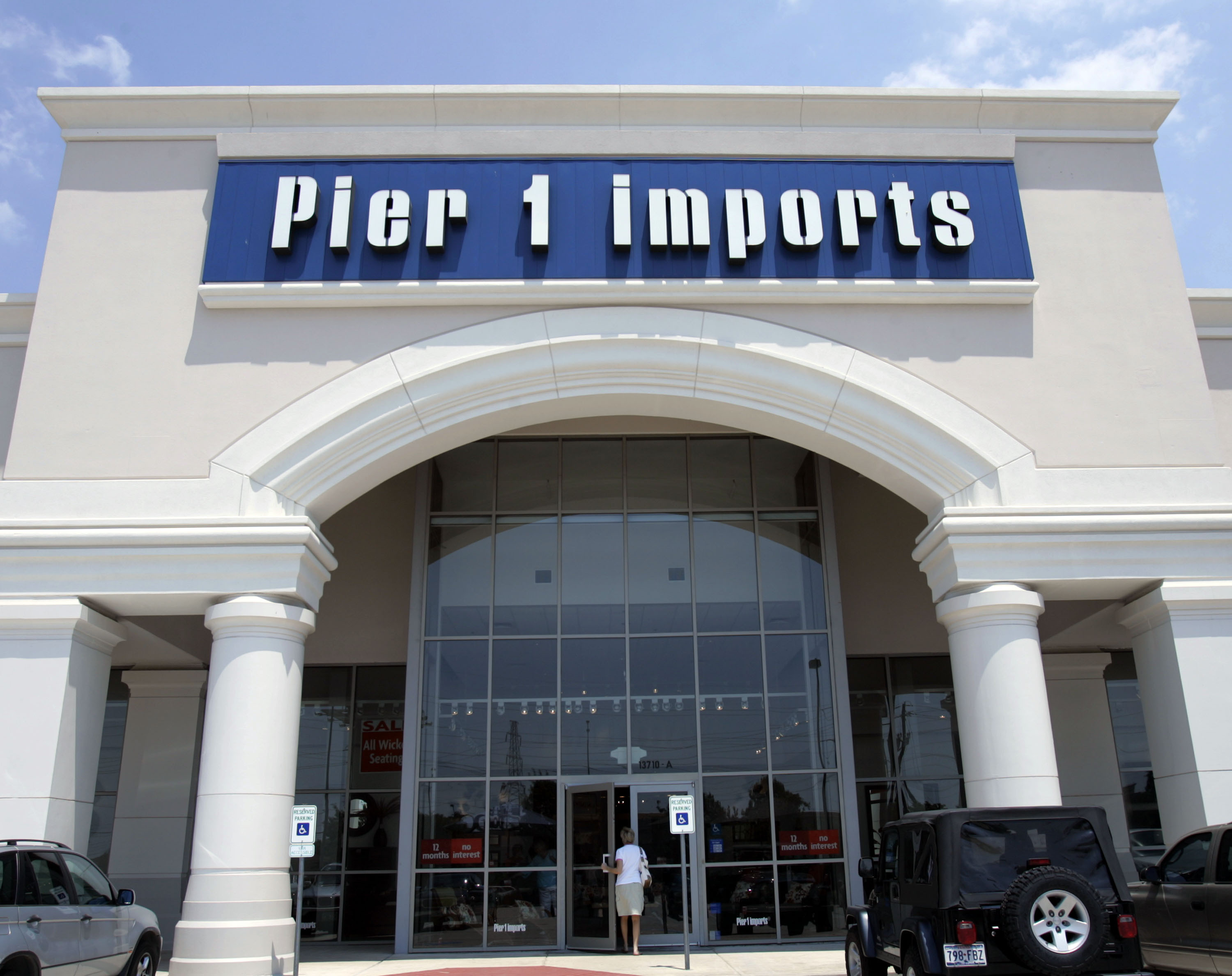 Pier 1 Imports officially going out of business, closing all stores