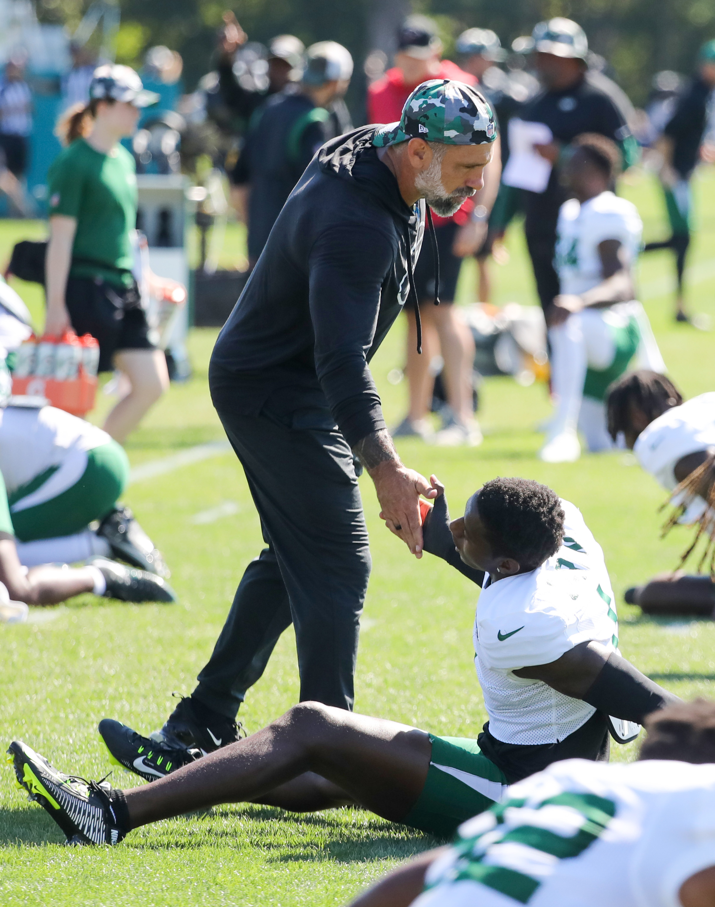 Tensions flare up during Jets, Falcons joint practice