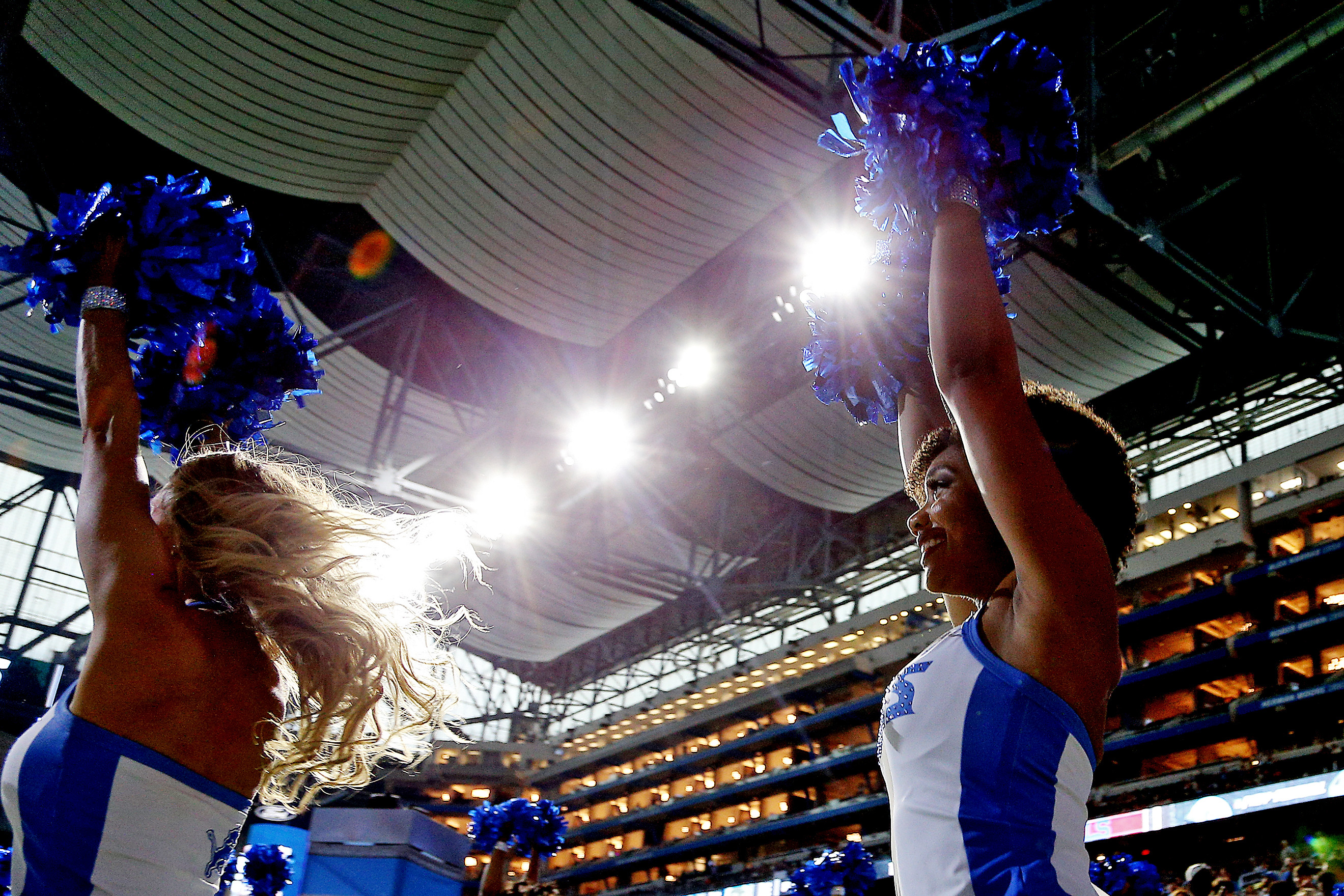 Lions vs. Bills: Cheer Photos