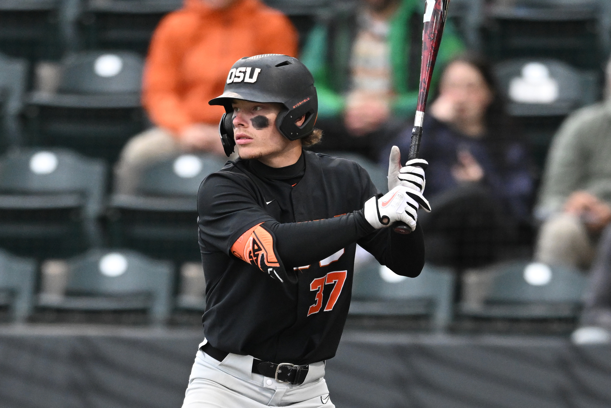 Cooper Hjerpe stays undefeated, Oregon State baseball beats Long beach  State for 6th win in a row 