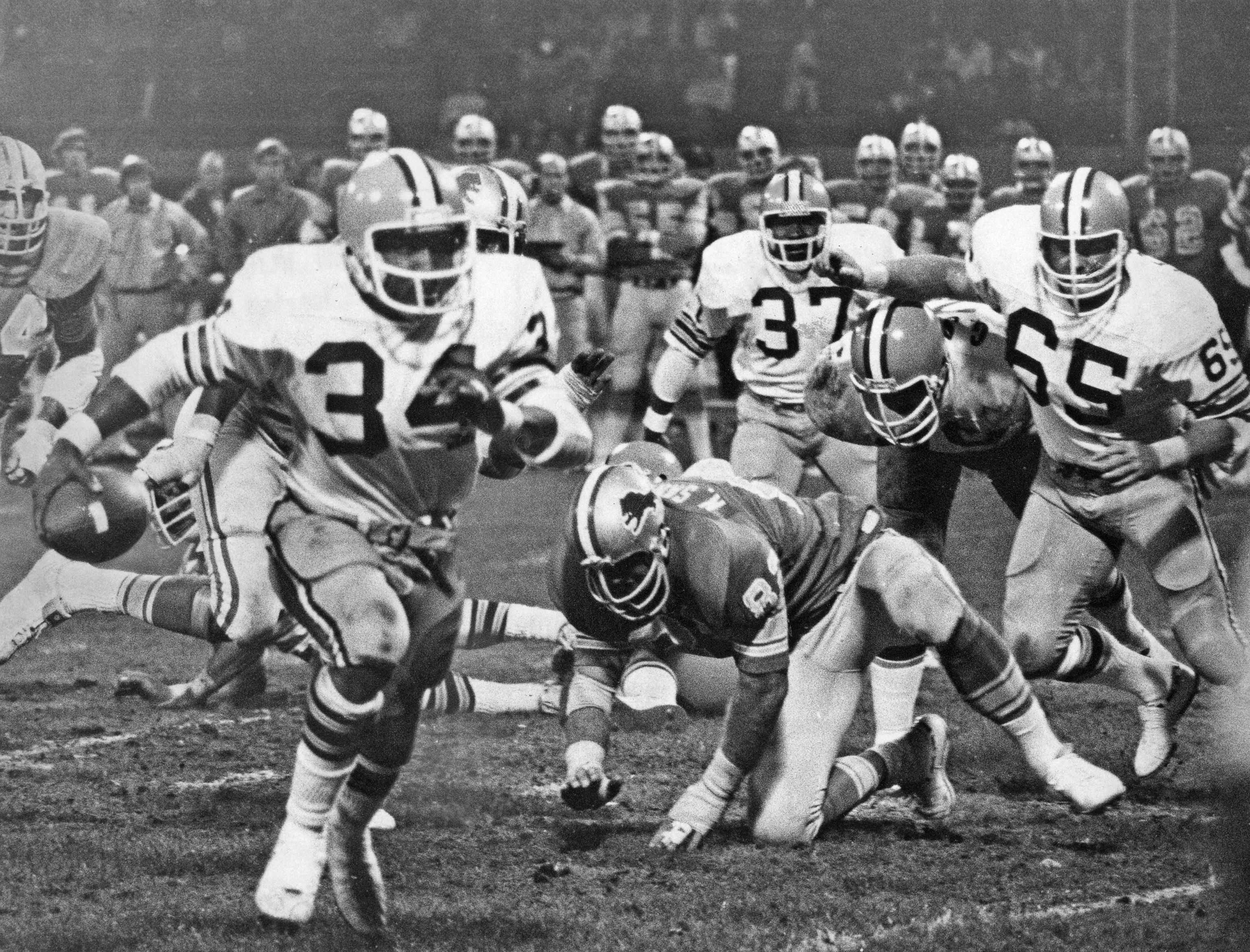 Cleveland Browns: The best player to wear No. 2 in team history - Dawgs By  Nature