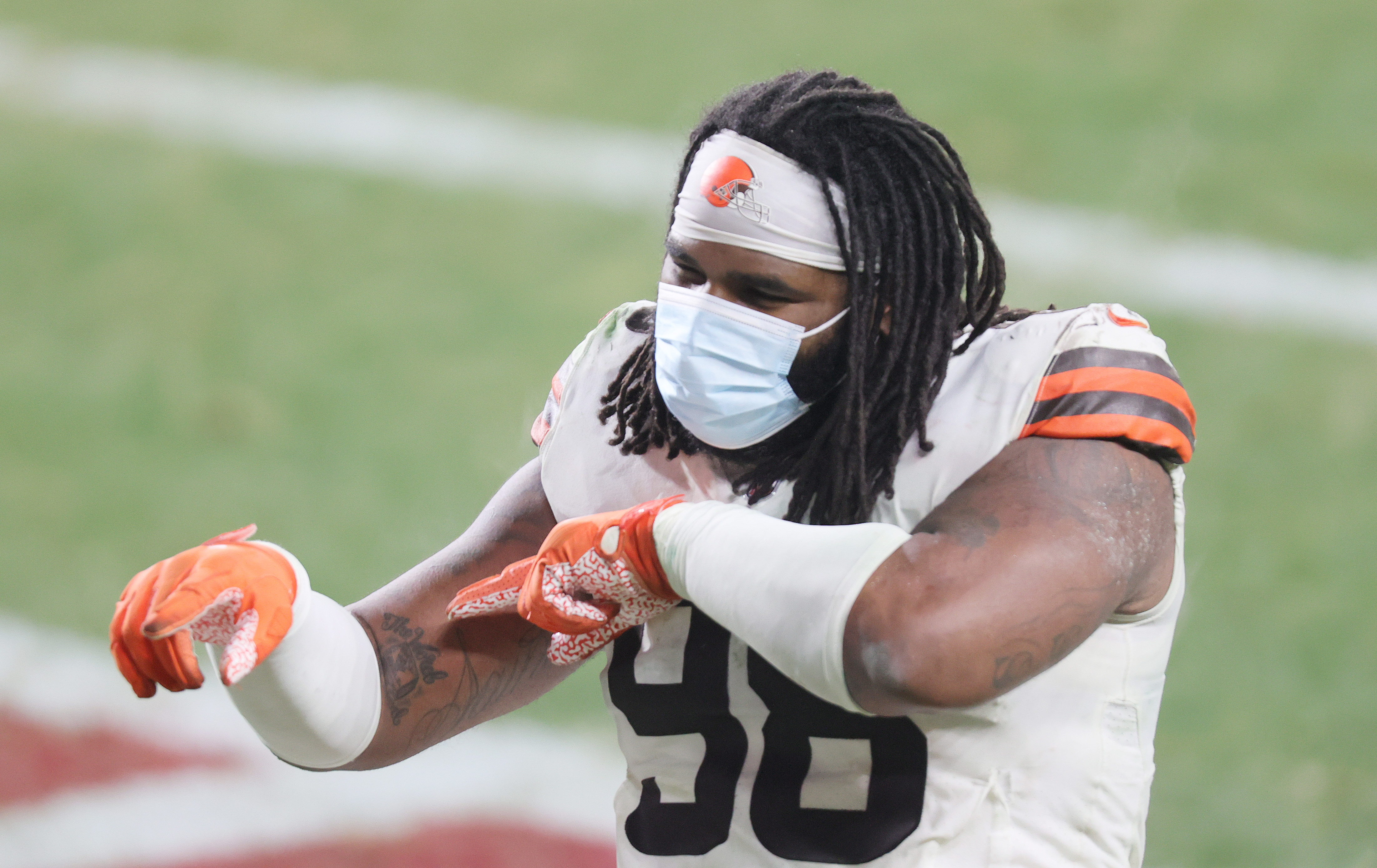 Browns release Richardson after 2 seasons