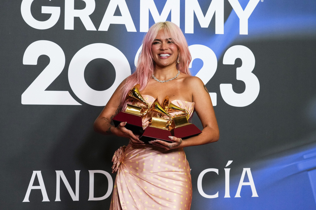 Karol G ganó Mejor Álbum en los Latin Grammy, y Bizarrap y Shakira también se llevaron premios a casa