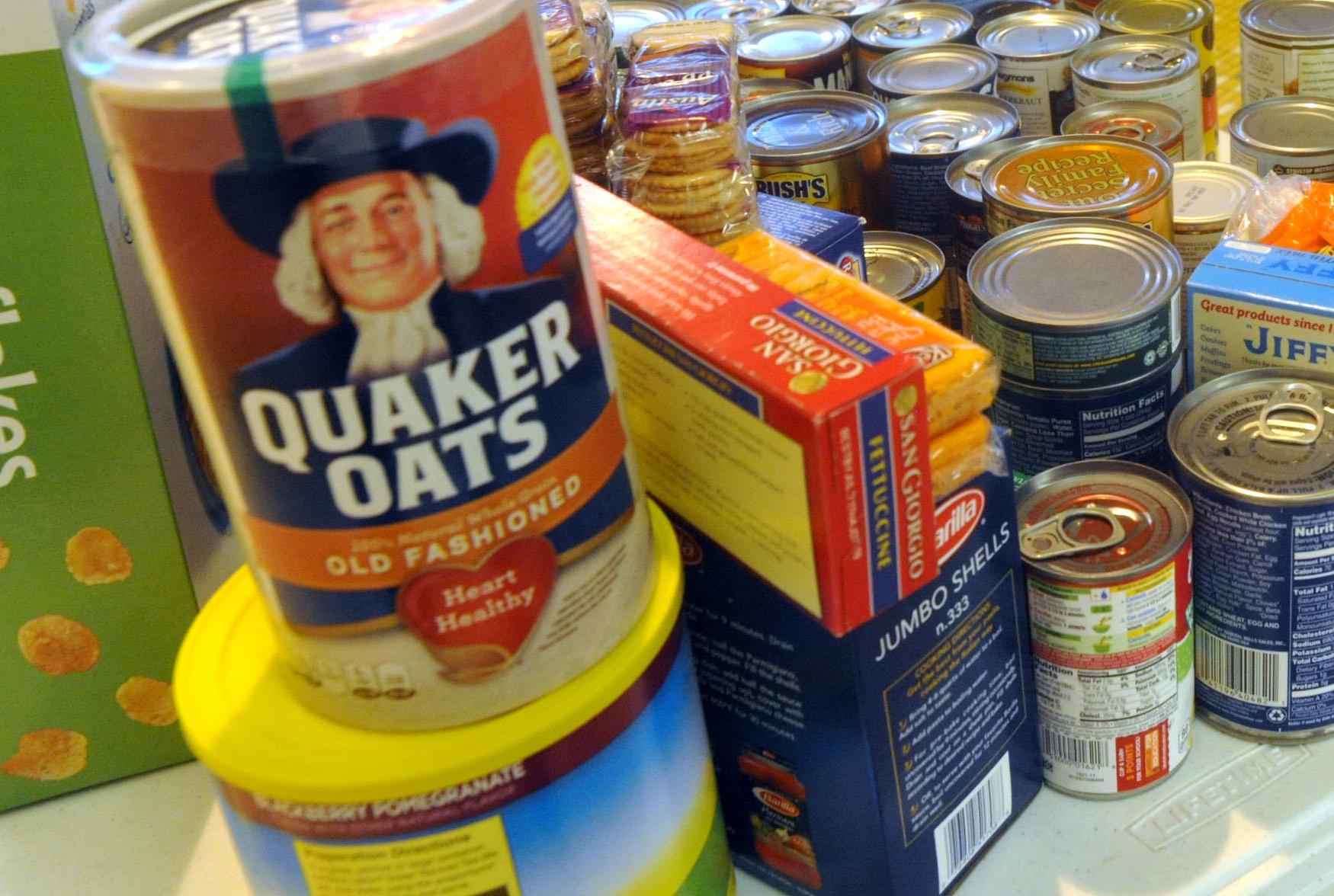 distribution-to-be-discontinued-but-food-bank-items-increasing-at