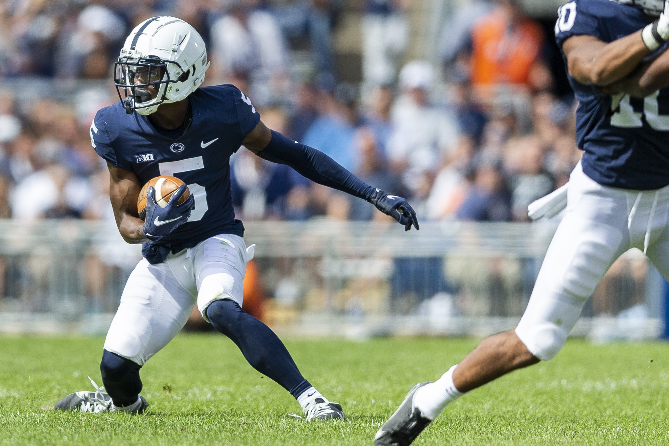 Washington Commanders select Penn State WR Jahan Dotson with the 16th pick.  Grade: B