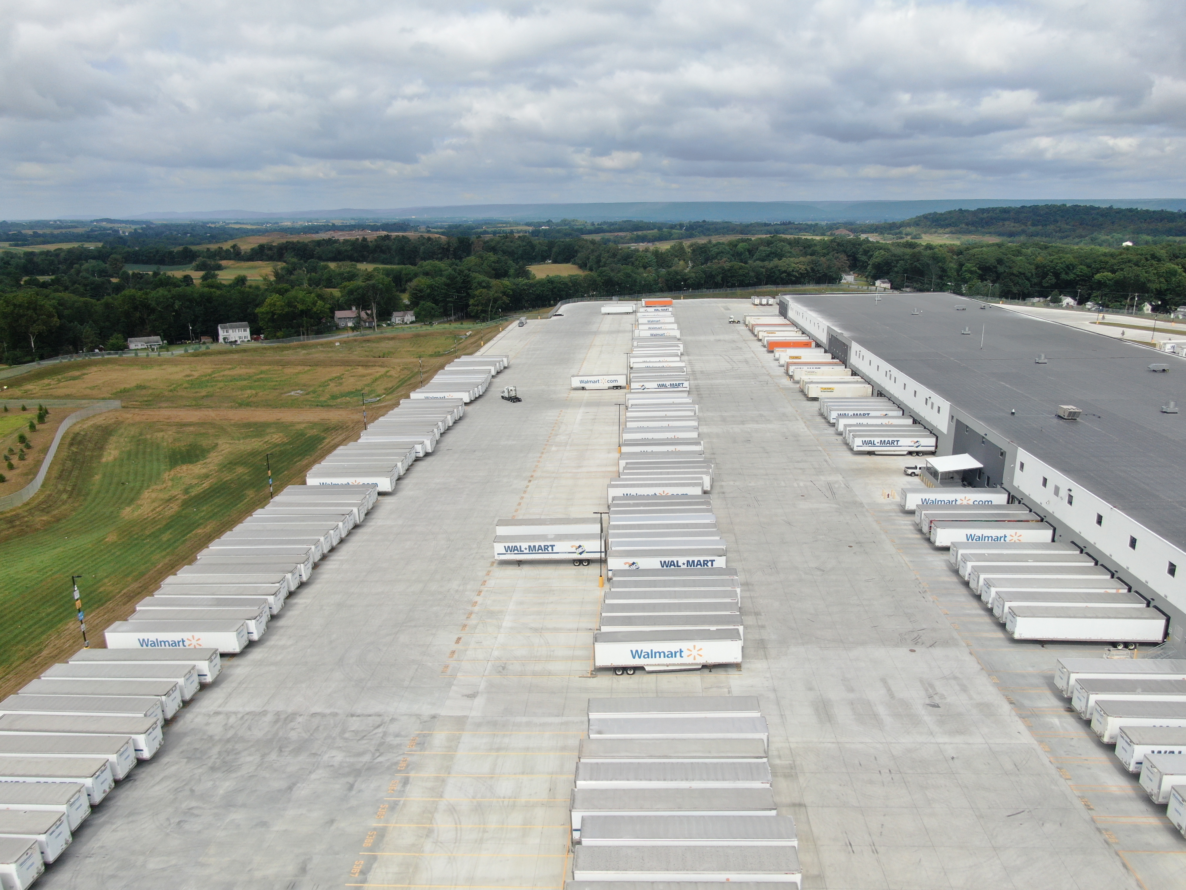 A drone's eye view of Walmart's ‘high-tech consolidation center’ in Pa ...