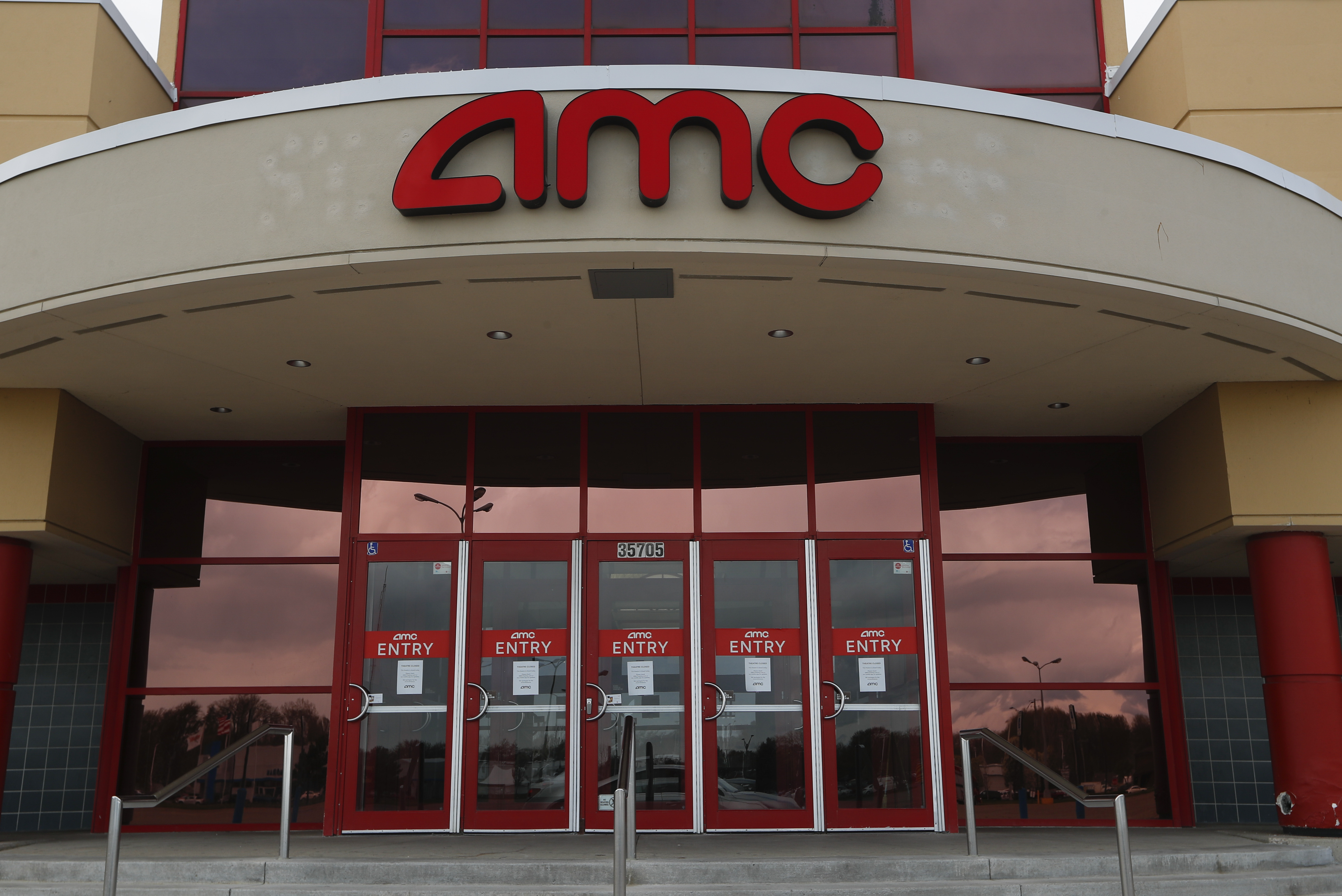 Amc Theatres Largest Owner Of Movie Theaters Has Substantial Doubt It Can Remain In Business Syracuse Com