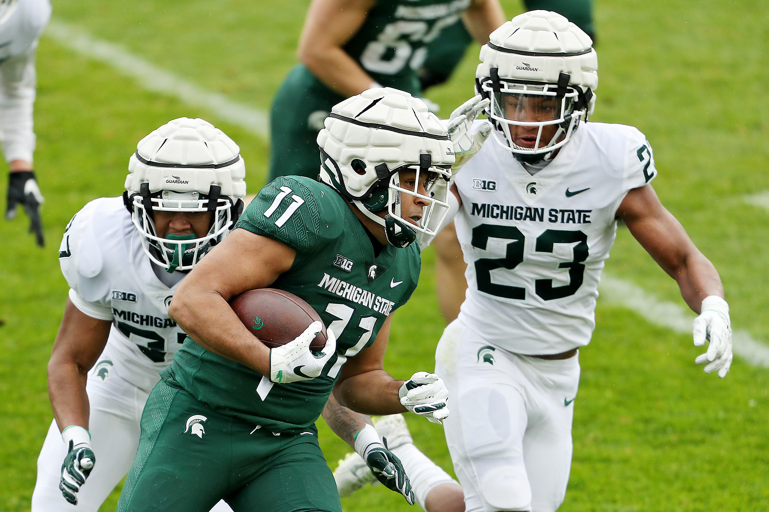 Michigan State picks up transfer commitment from Cincinnati defensive back  