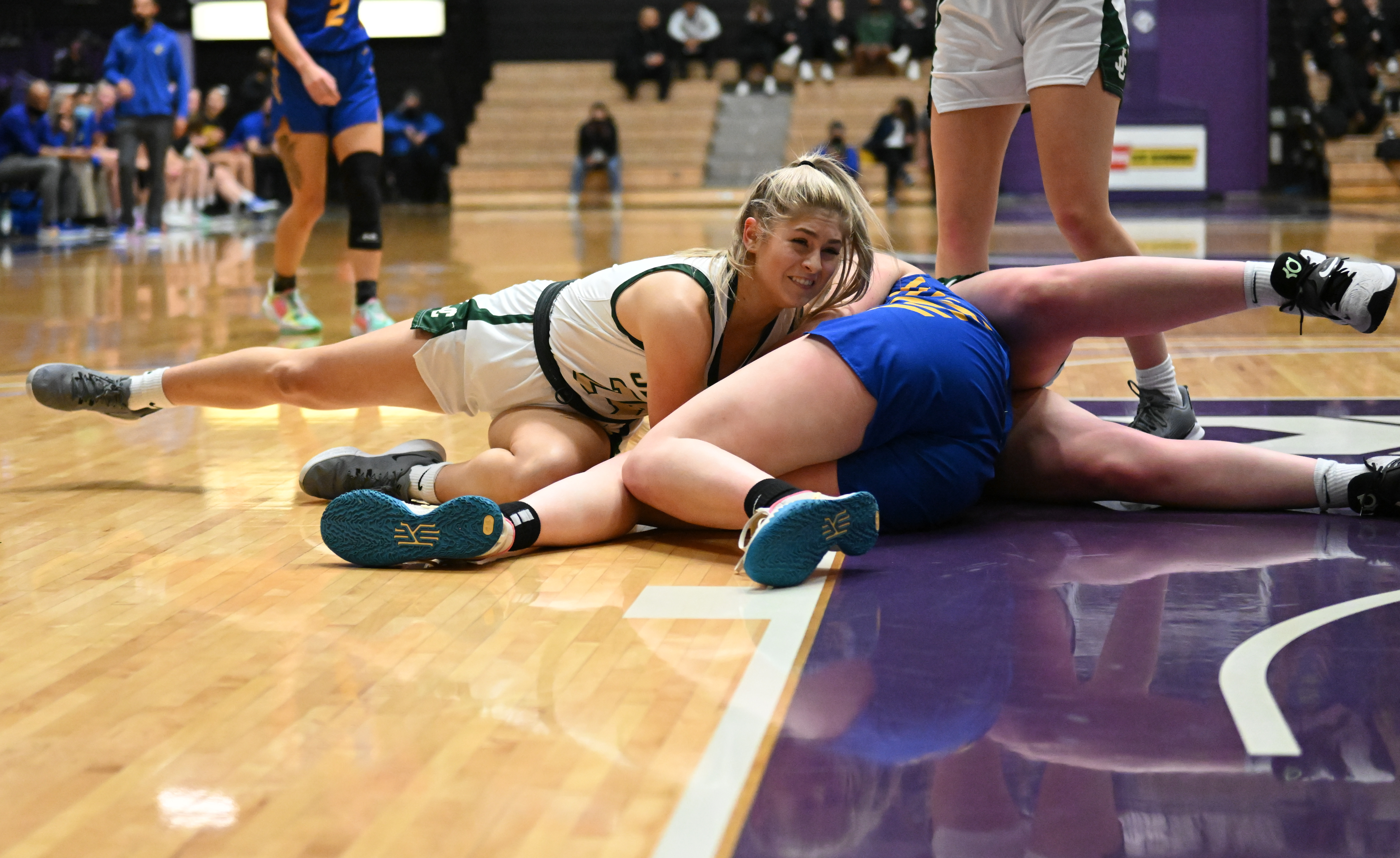 OSAA 6A girls basketball: Jesuit vs Barlow 