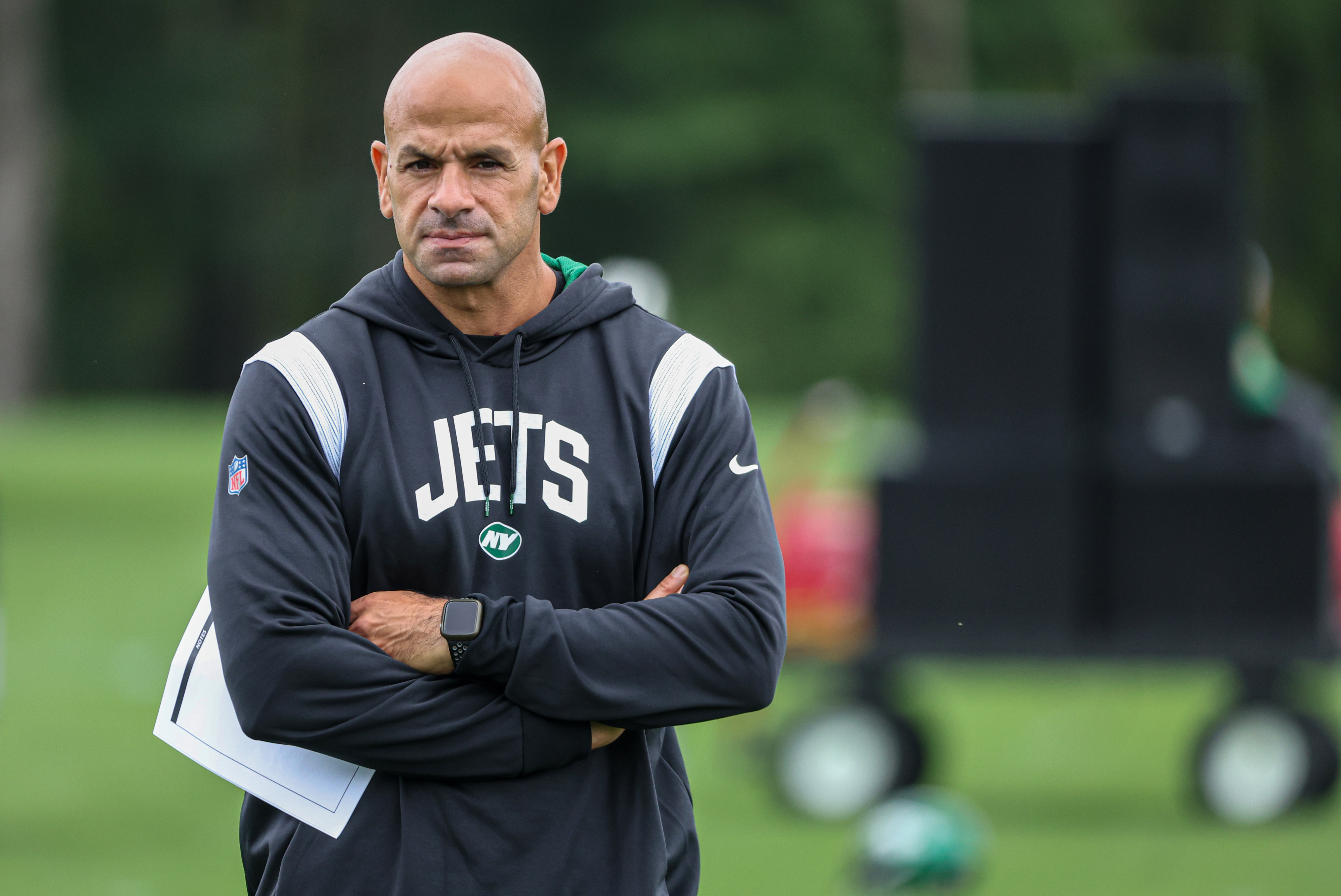 NY Jets coach Robert Saleh wears Hackensack HS shirt before practice