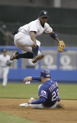 FerryHawks add former Major Leaguer, top prospect to active roster