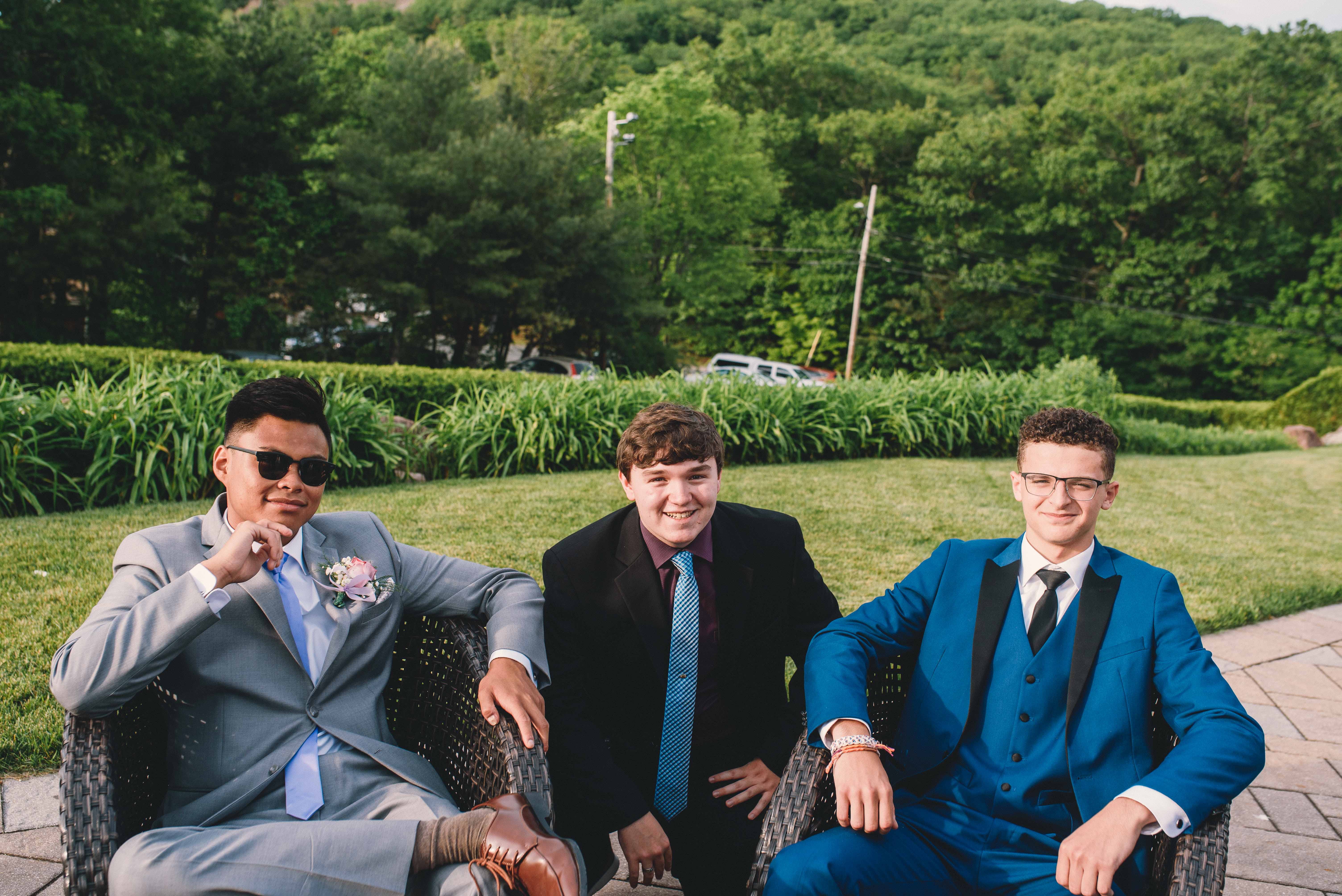 2021 Prom Photos: West Springfield High School Prom at the Log Cabin In ...