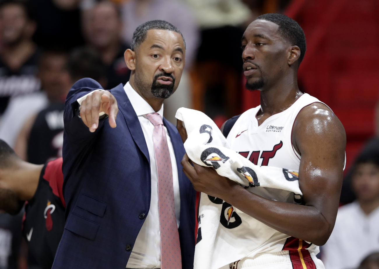 LeBron James endorses Juwan Howard as next Michigan basketball coach mlive