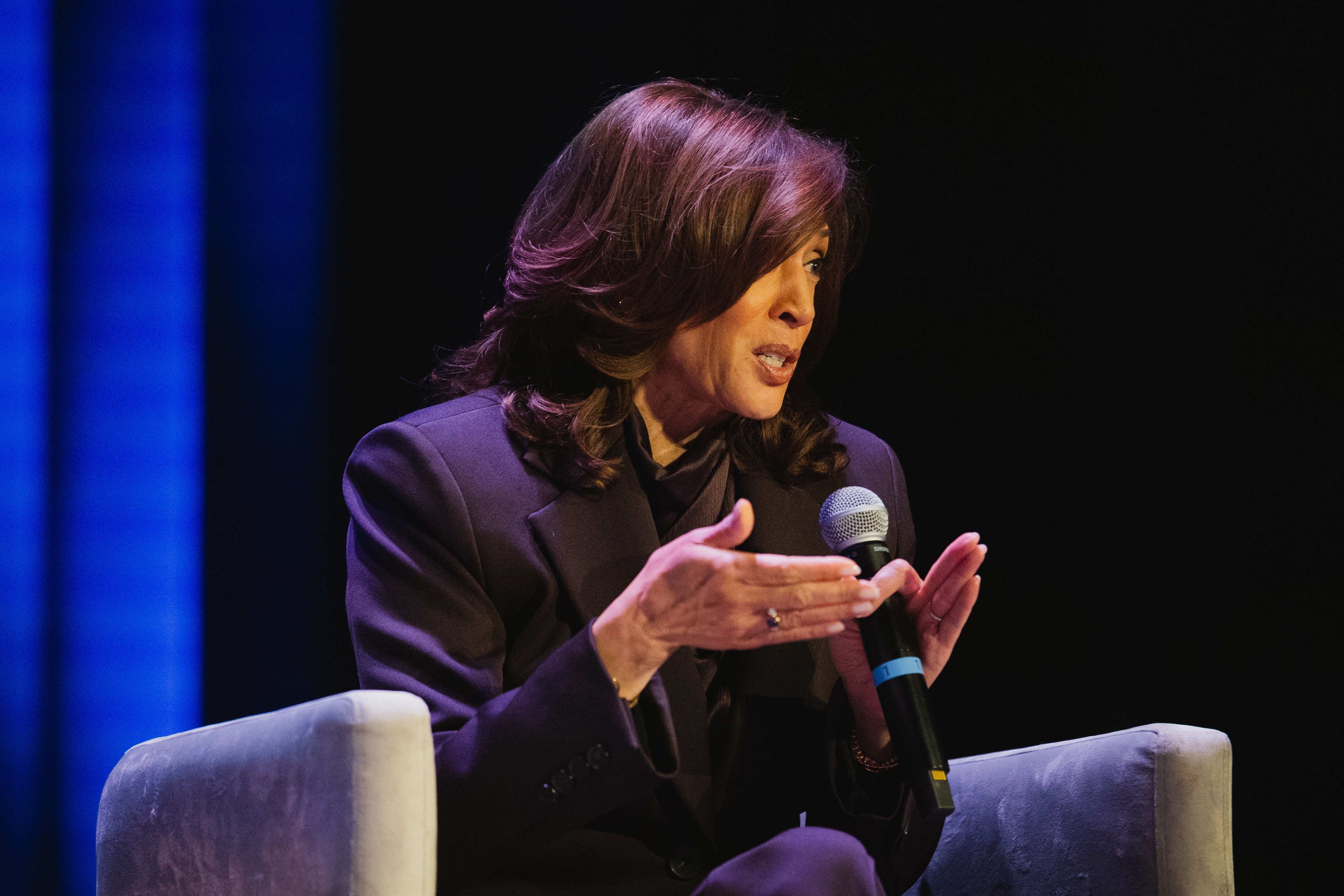 Former Vice President Kamala Harris visits Birmingham on book tour - al.com