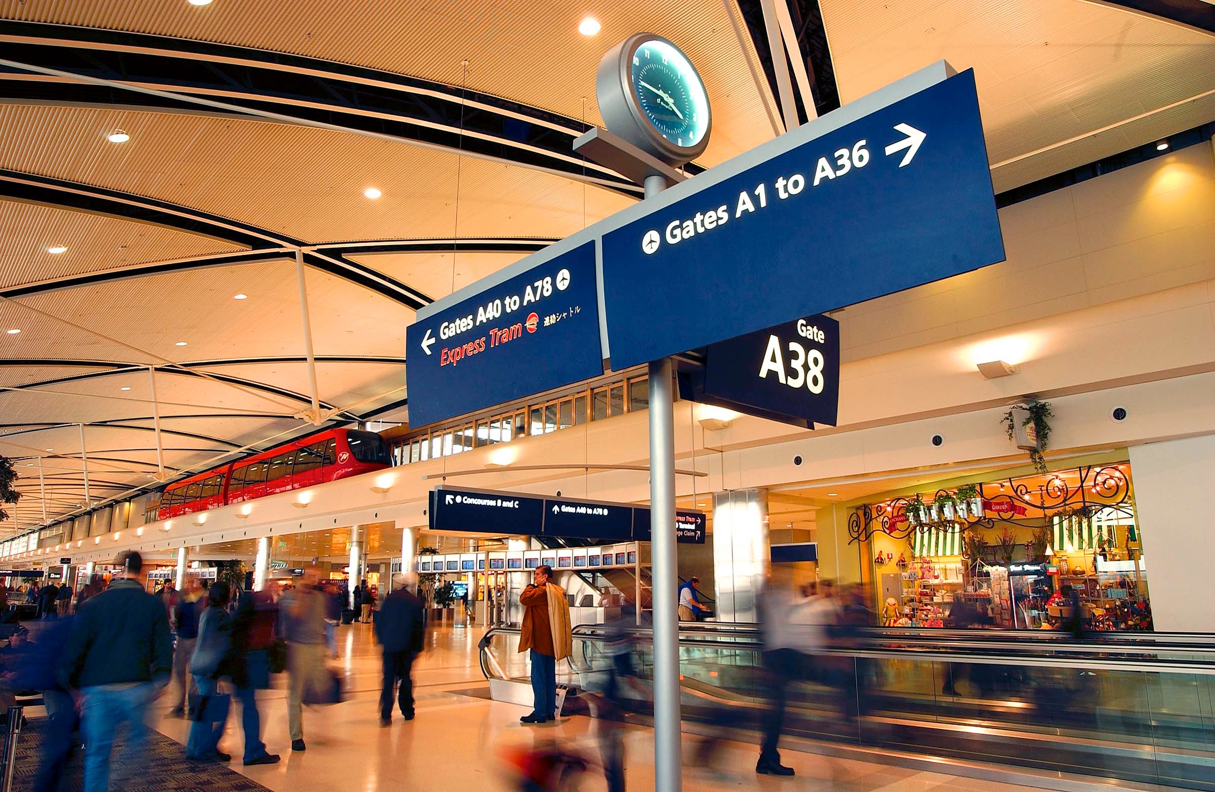 Tuyến bay và thời gian vận chuyển Tuyến bay và thời gian vận chuyển