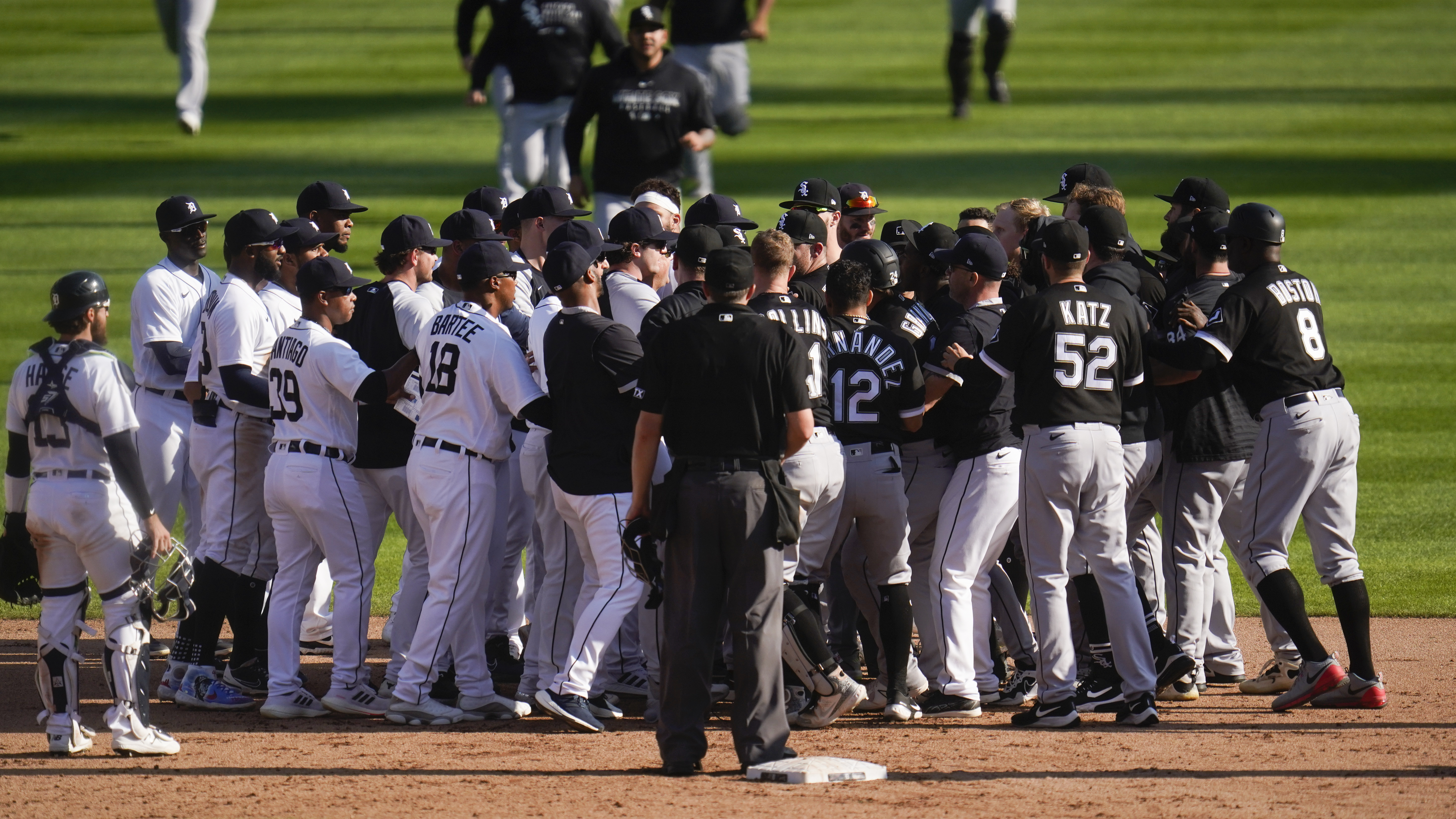 Column: José Abreu's exit from Chicago White Sox was needed