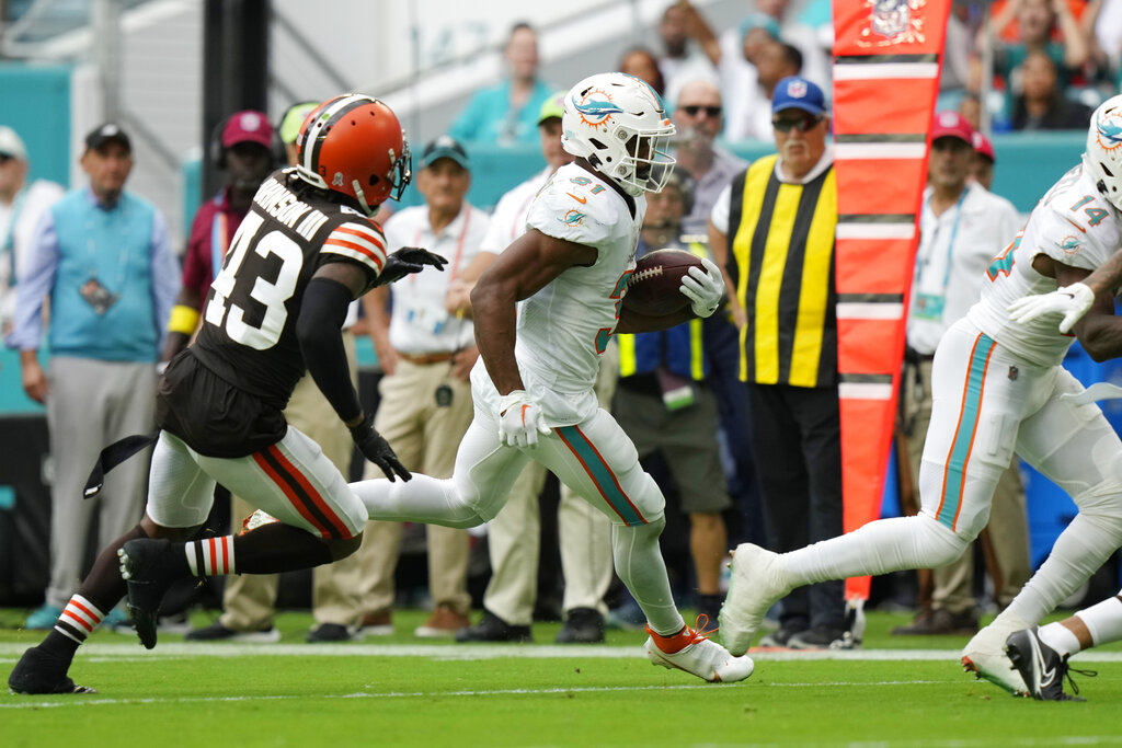Breaking down Miami Dolphins' rushing offense in win over Browns