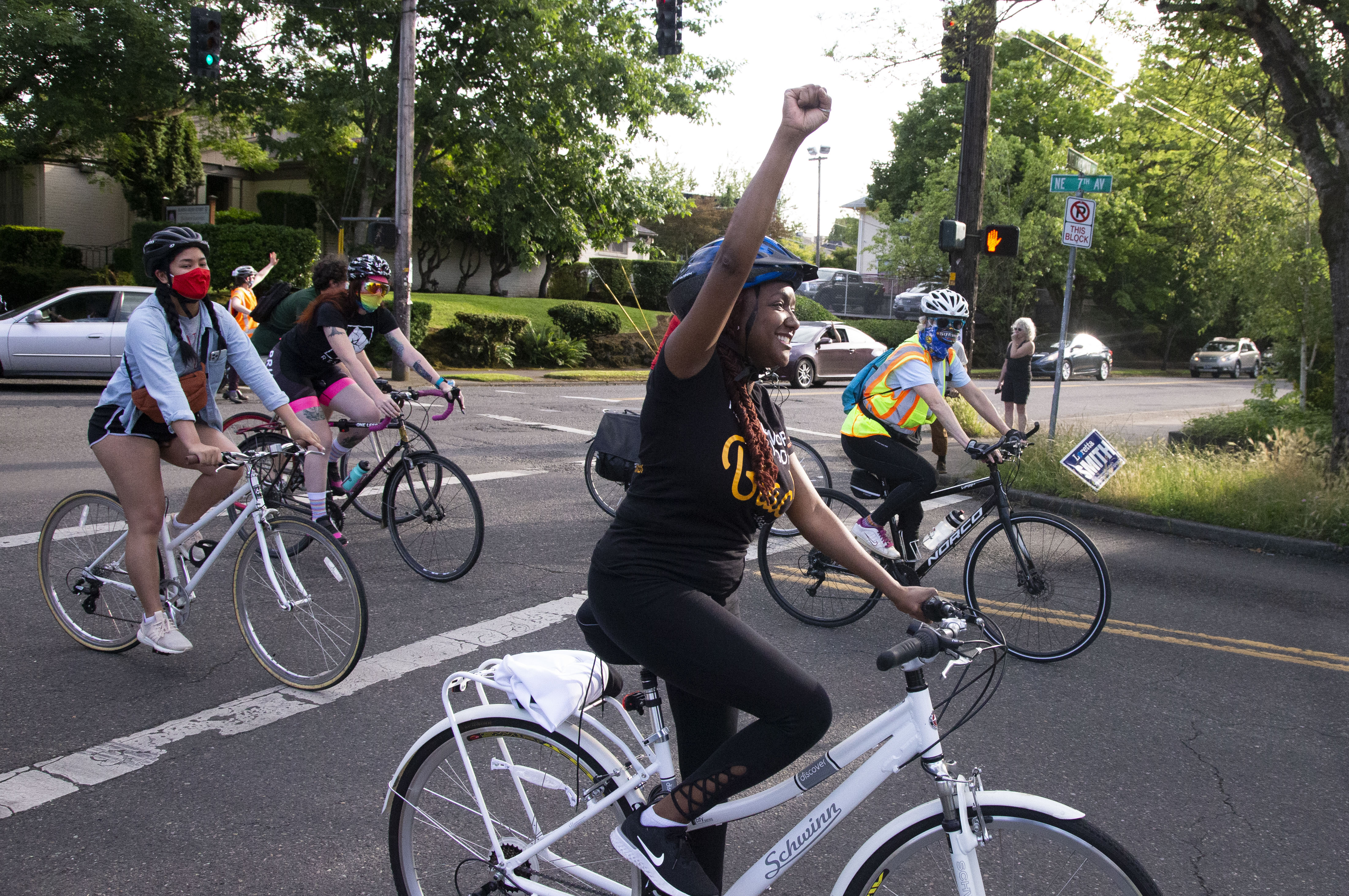 kølig Intervenere tredobbelt Black Girls Do Bike hosts 'Let's Ride' bike ride for racial justice in  Northeast Portland - oregonlive.com