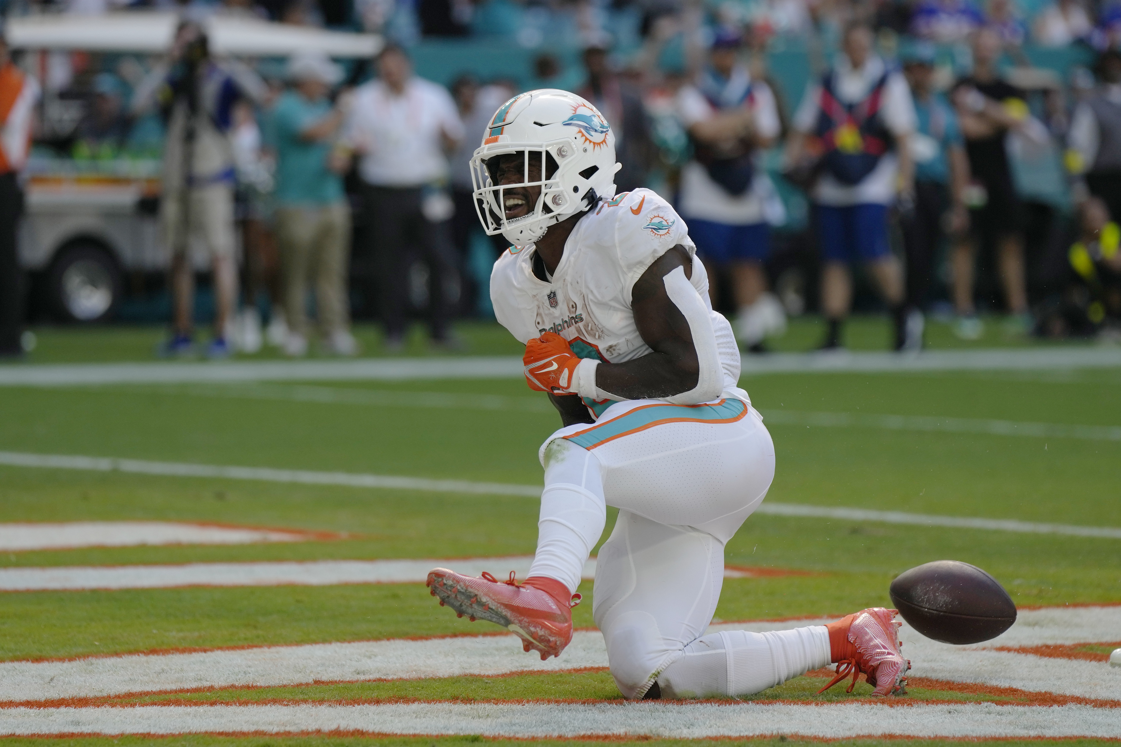 Miami Dolphins linebacker Jerome Baker (55) pursues a play on