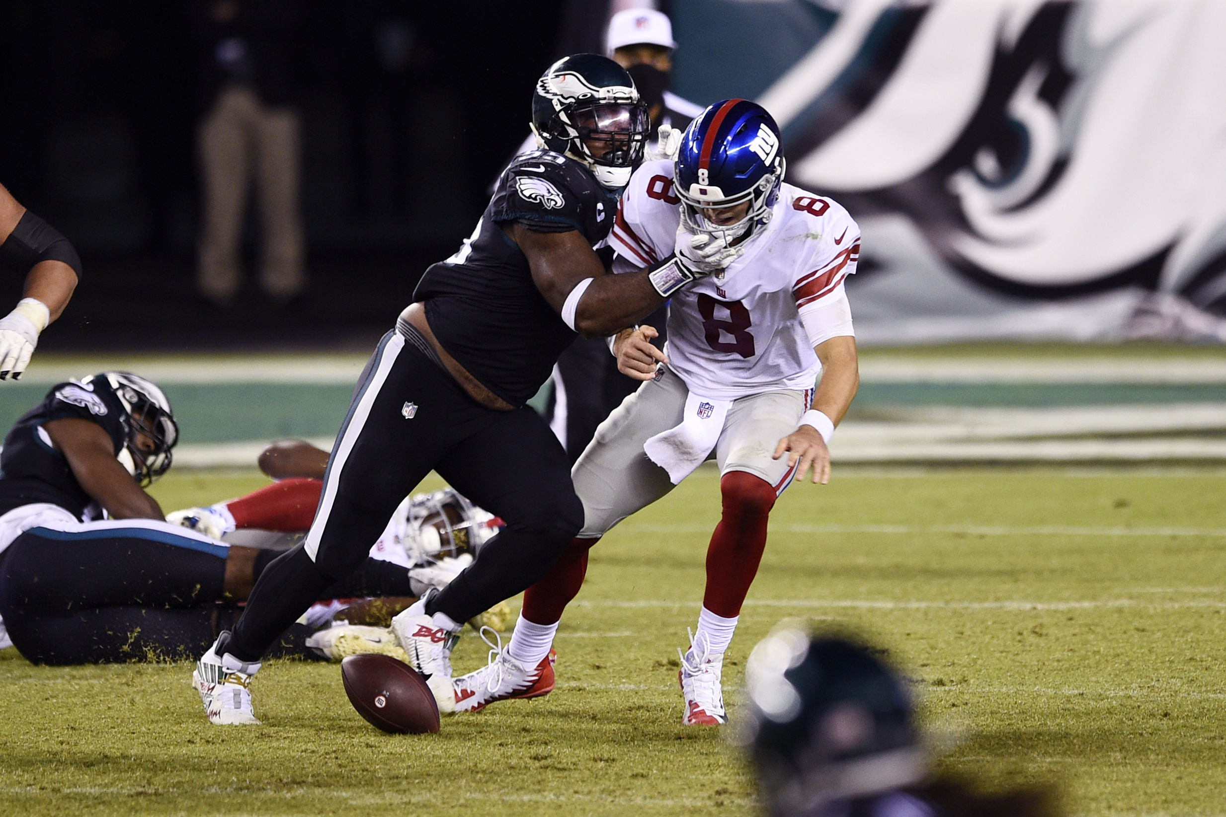 Best Giants-Eagles Defensive Player Prop: Brandon Graham to Eat