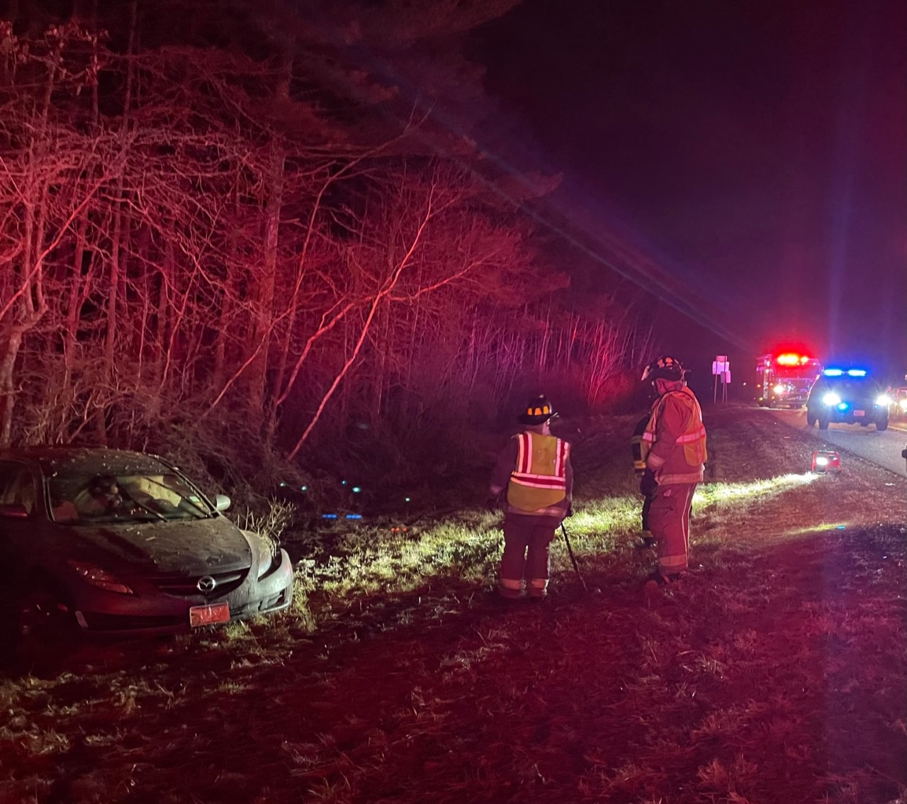 6 people injured, 2 seriously, in crash on Route 140 in Lakeville