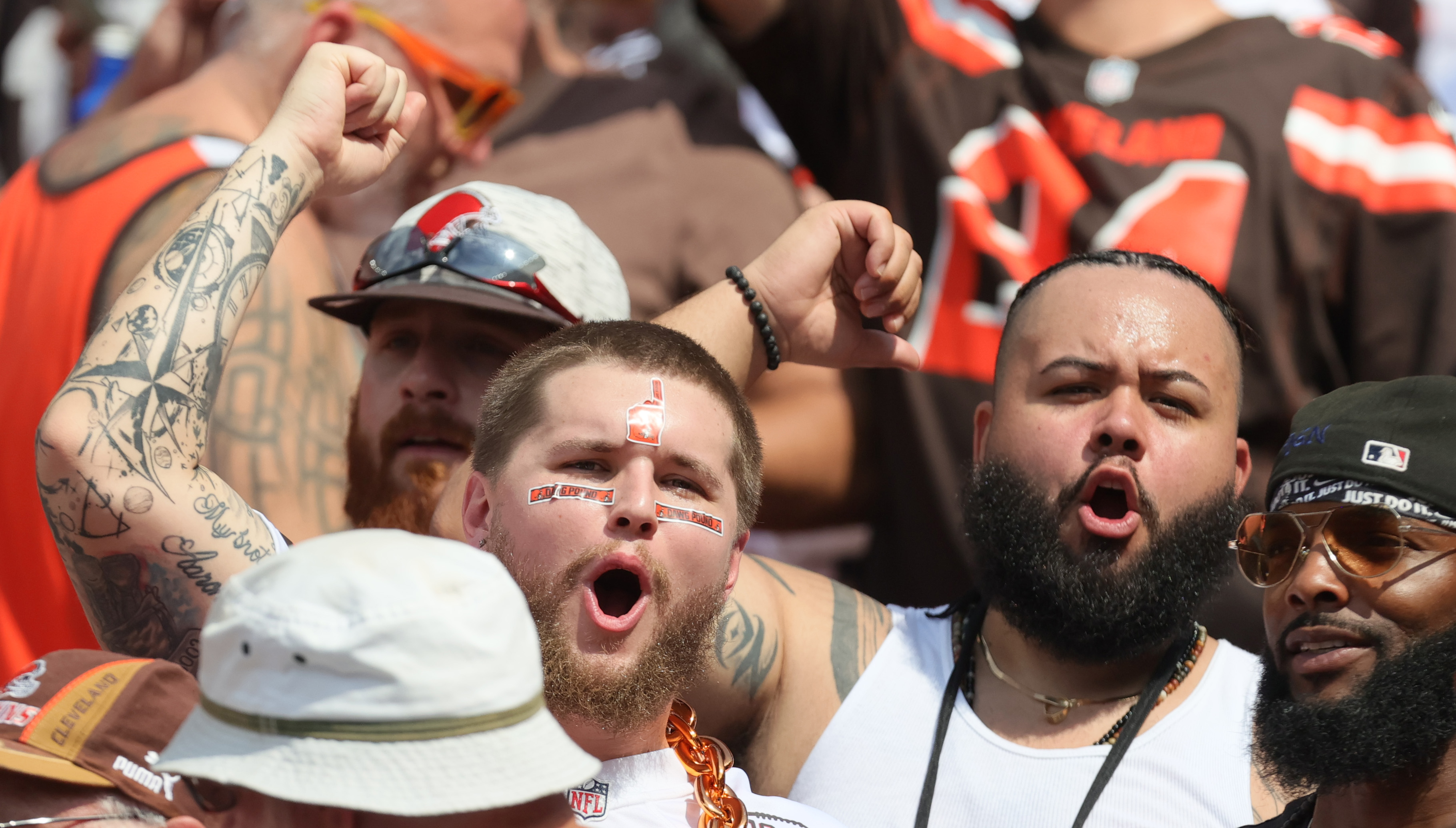 Talking Browns fans, ownership and those new stadium rumors – Terry Pluto -  Parkbench