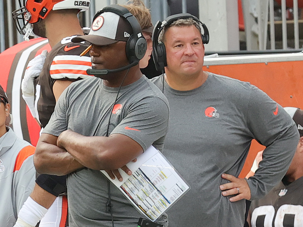 Cleveland Browns pass game coordinator/defensive backs coach Jeff Howard,  2022-2023 season 