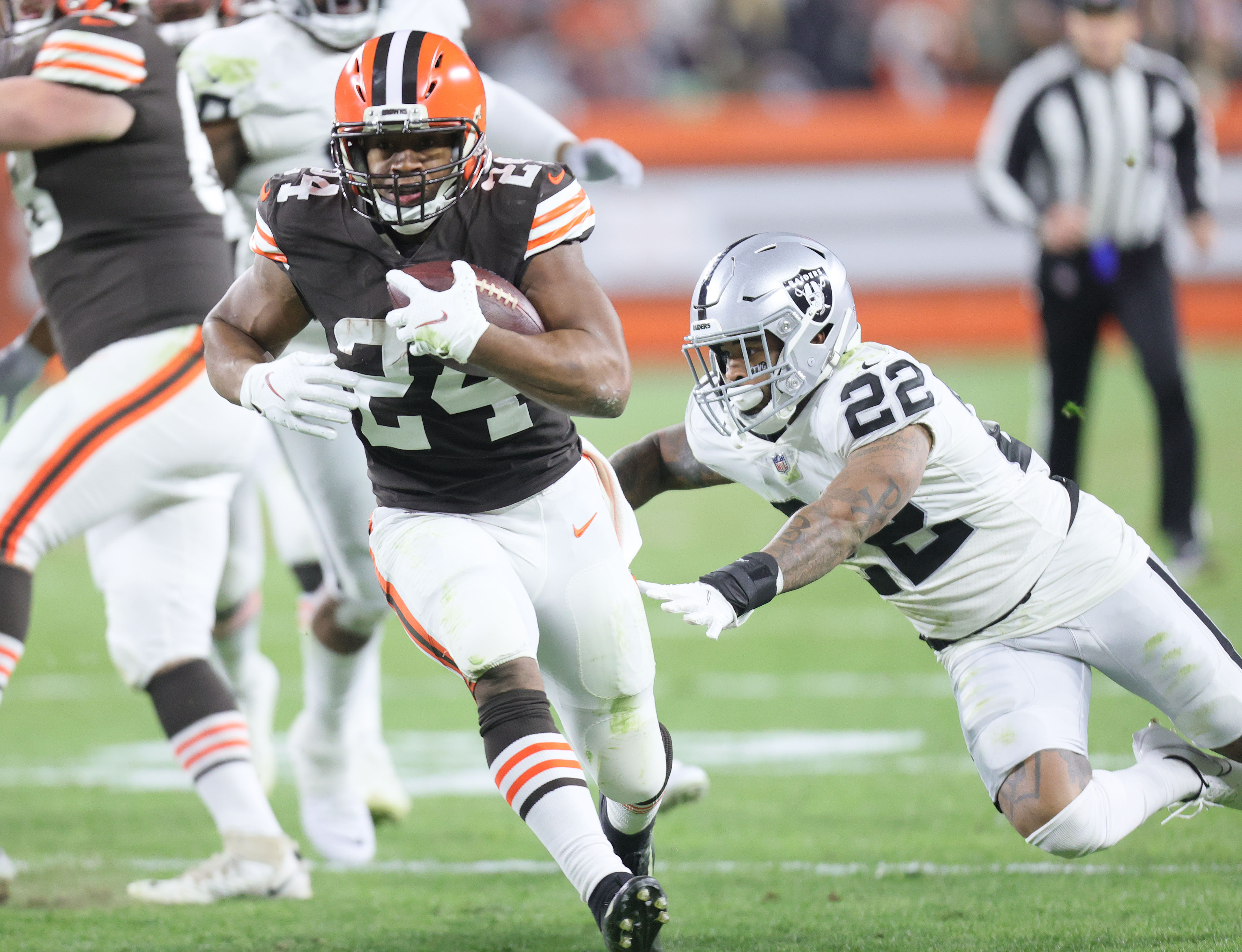 Las Vegas Raiders vs Cleveland Browns - December 20, 2021