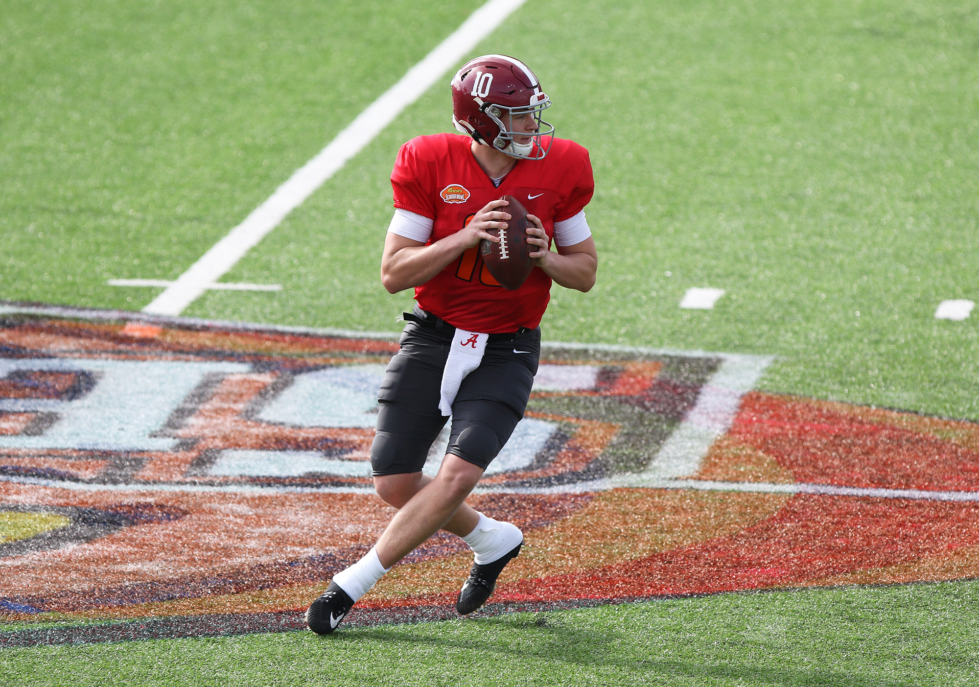 Tre' McKitty Makes BEAUTIFUL One Handed Grab at 2021 Senior Bowl Practice  from Mac Jones