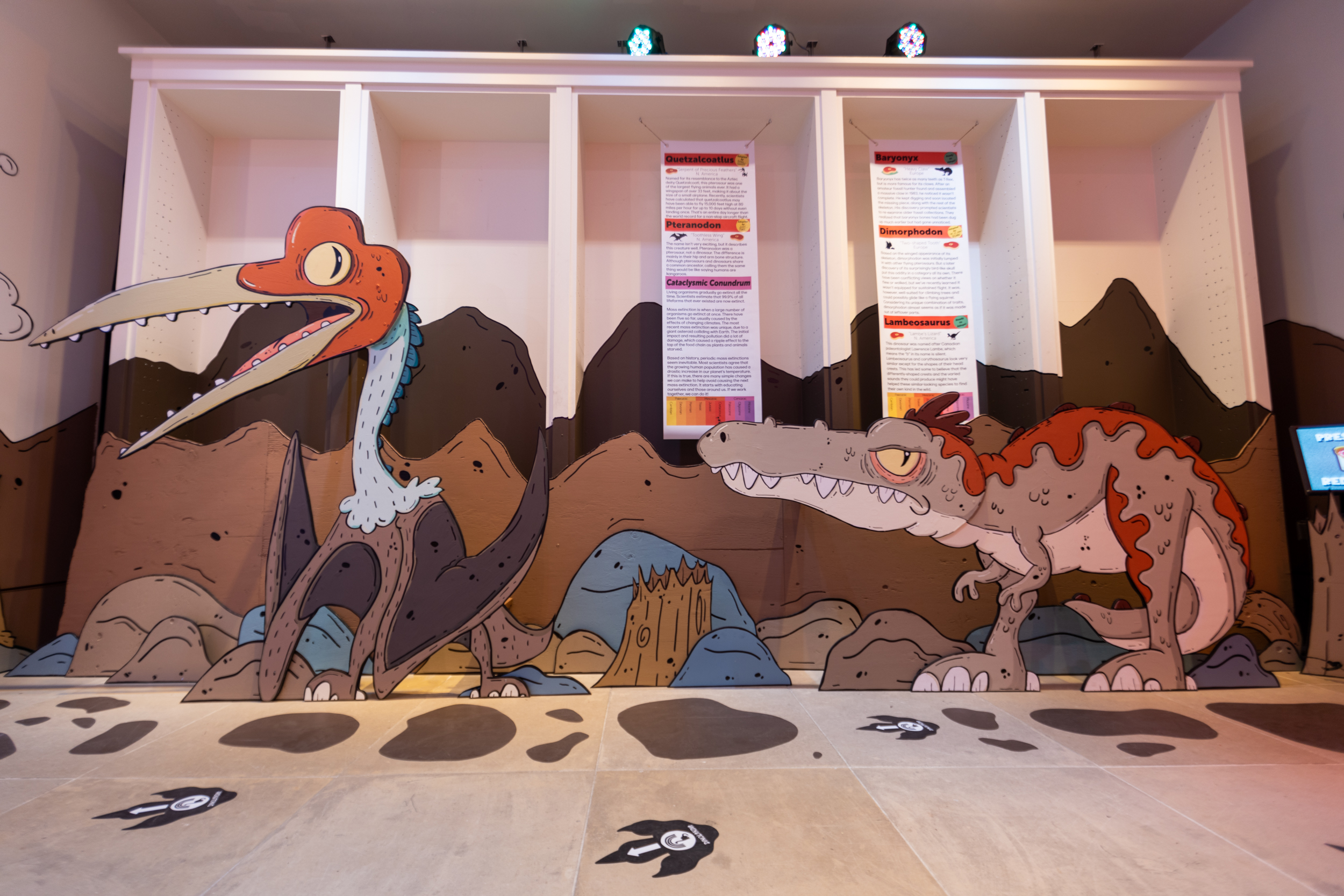 Did you know Portland has it's very own cartoon dinosaur museum? Today is  it's last day of operation. If you're able to visit, the whole Dinolandia  crew would love to send you