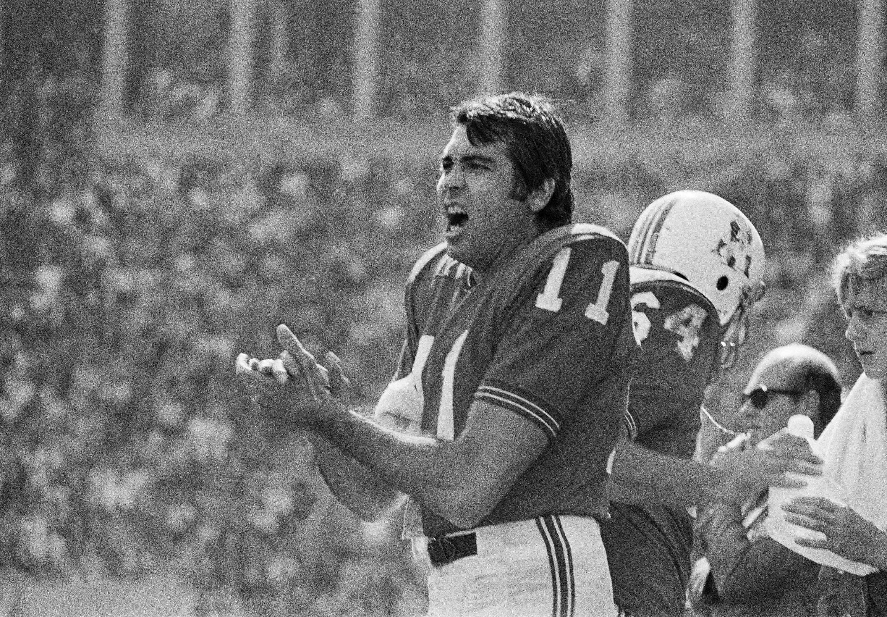 Former Vikings, Cal QB Joe Kapp dies at age 85 – KGET 17