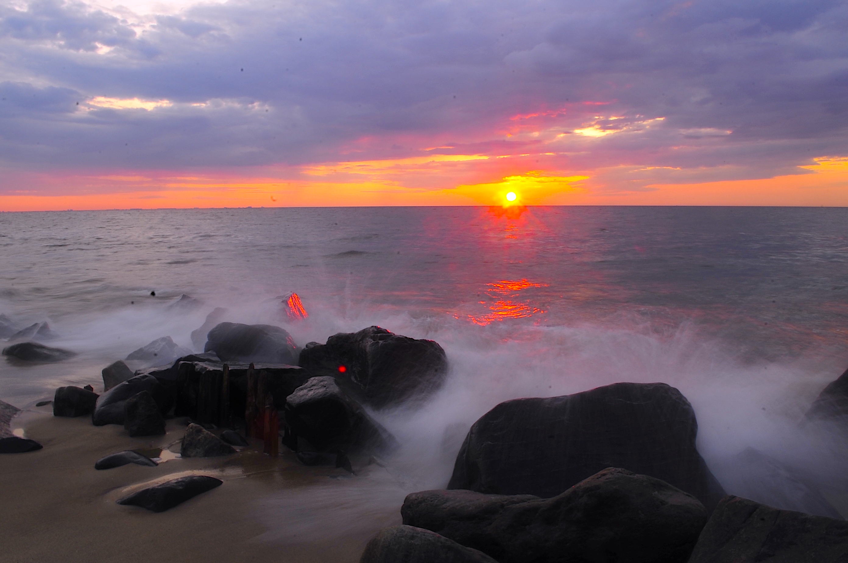 WATCH an amazing sunrise at the Jersey Shore