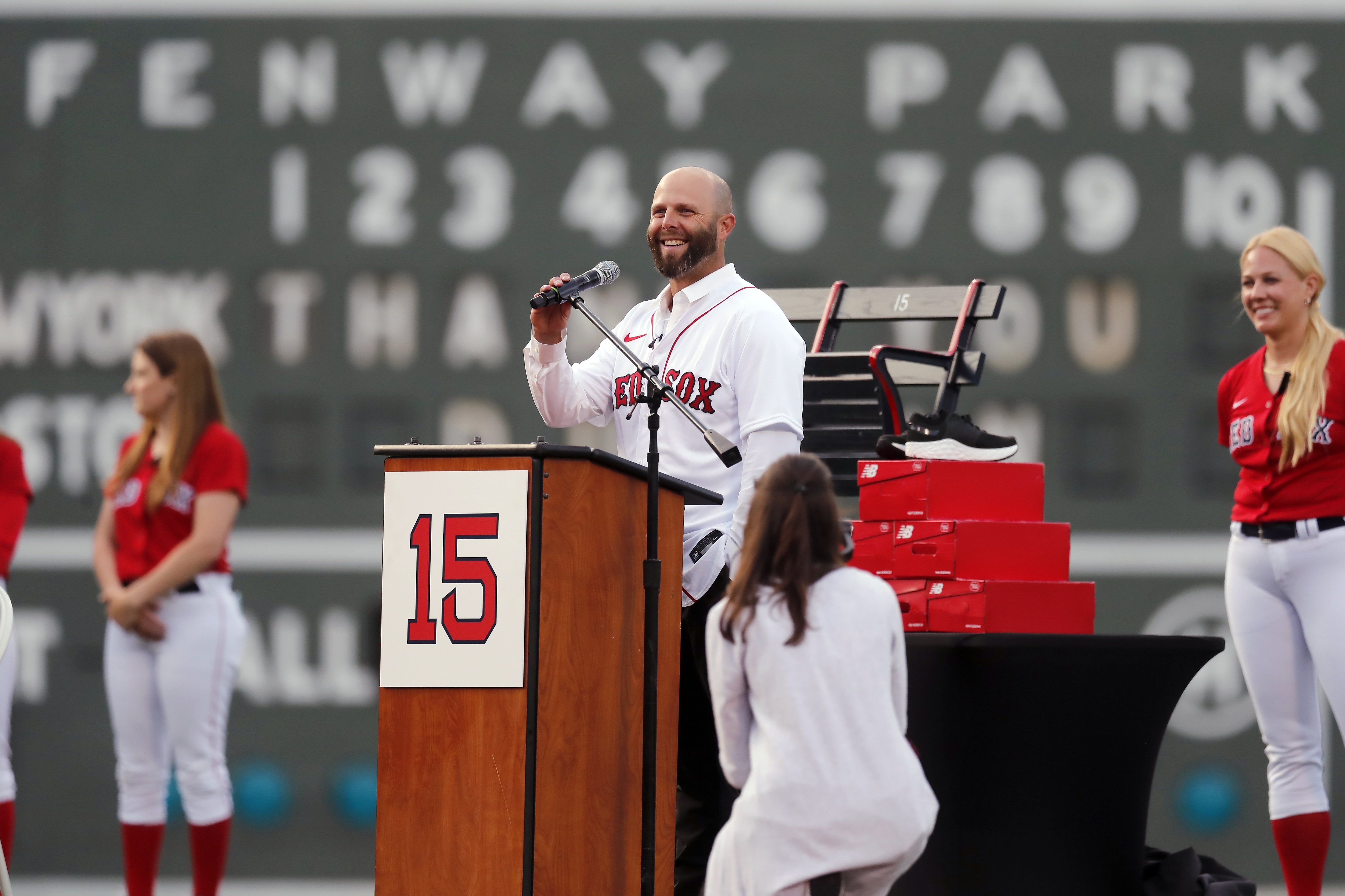 Jacoby Ellsbury shows up to honor Red Sox's Dustin Pedroia