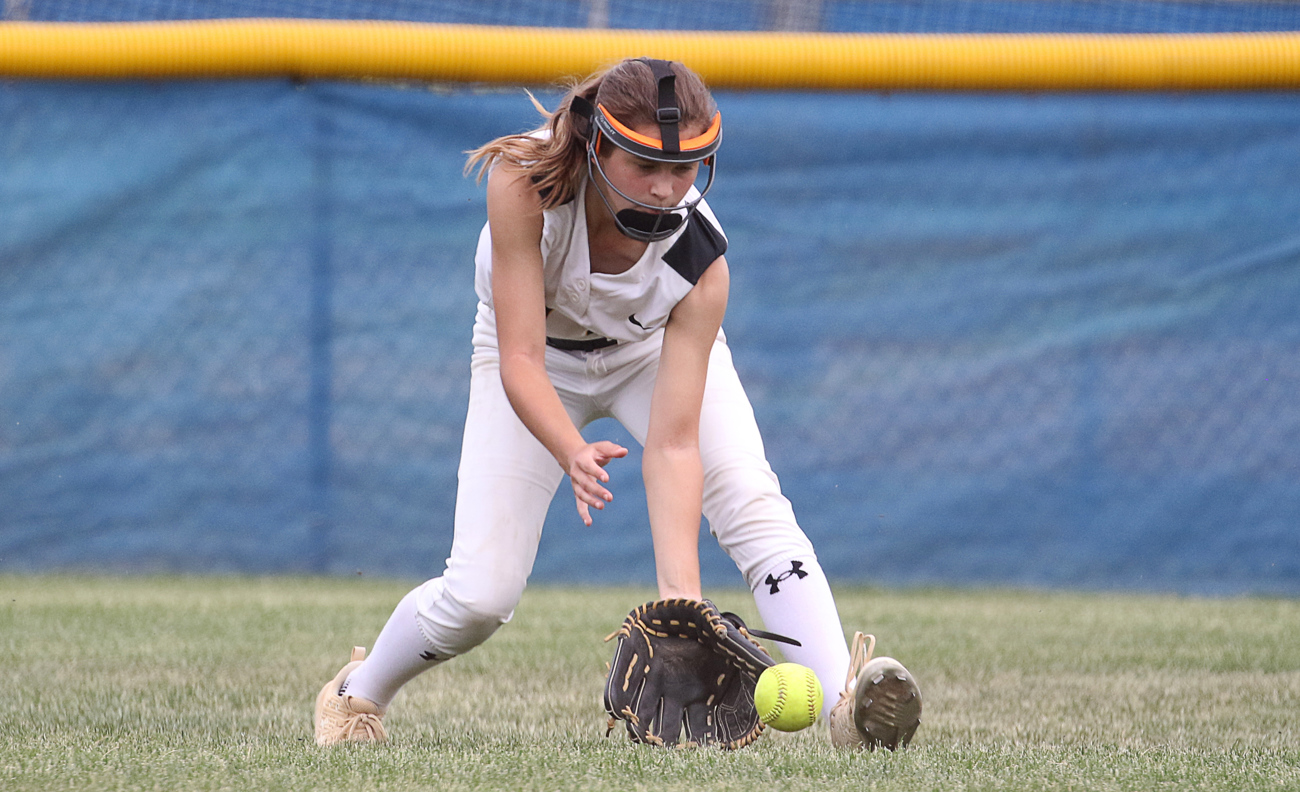 Moorestown vs. Clayton softball, Fred Powell tournament final, May 22