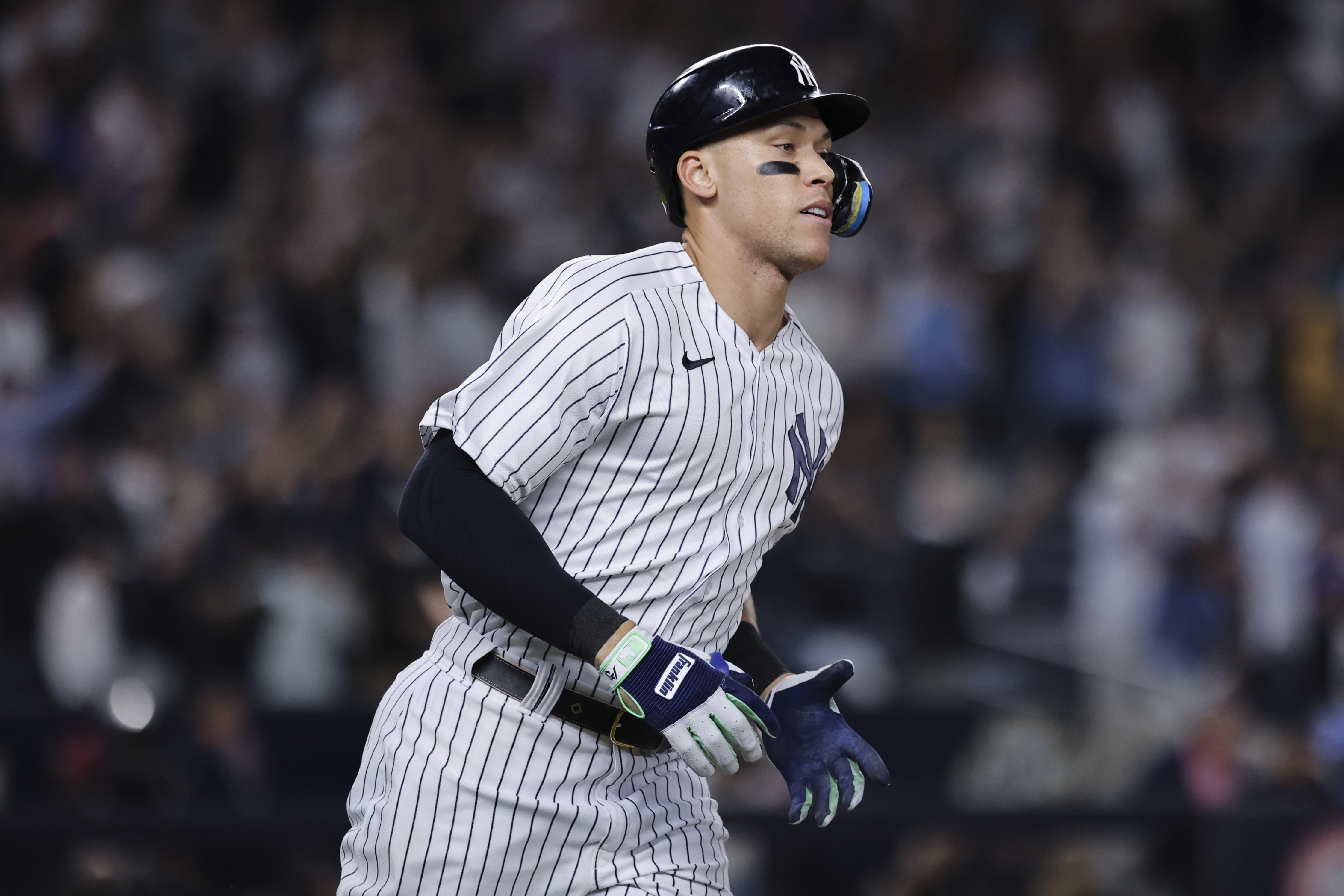 Yankees' Aaron Judge Hits 60th Home Run of Season - The New York Times