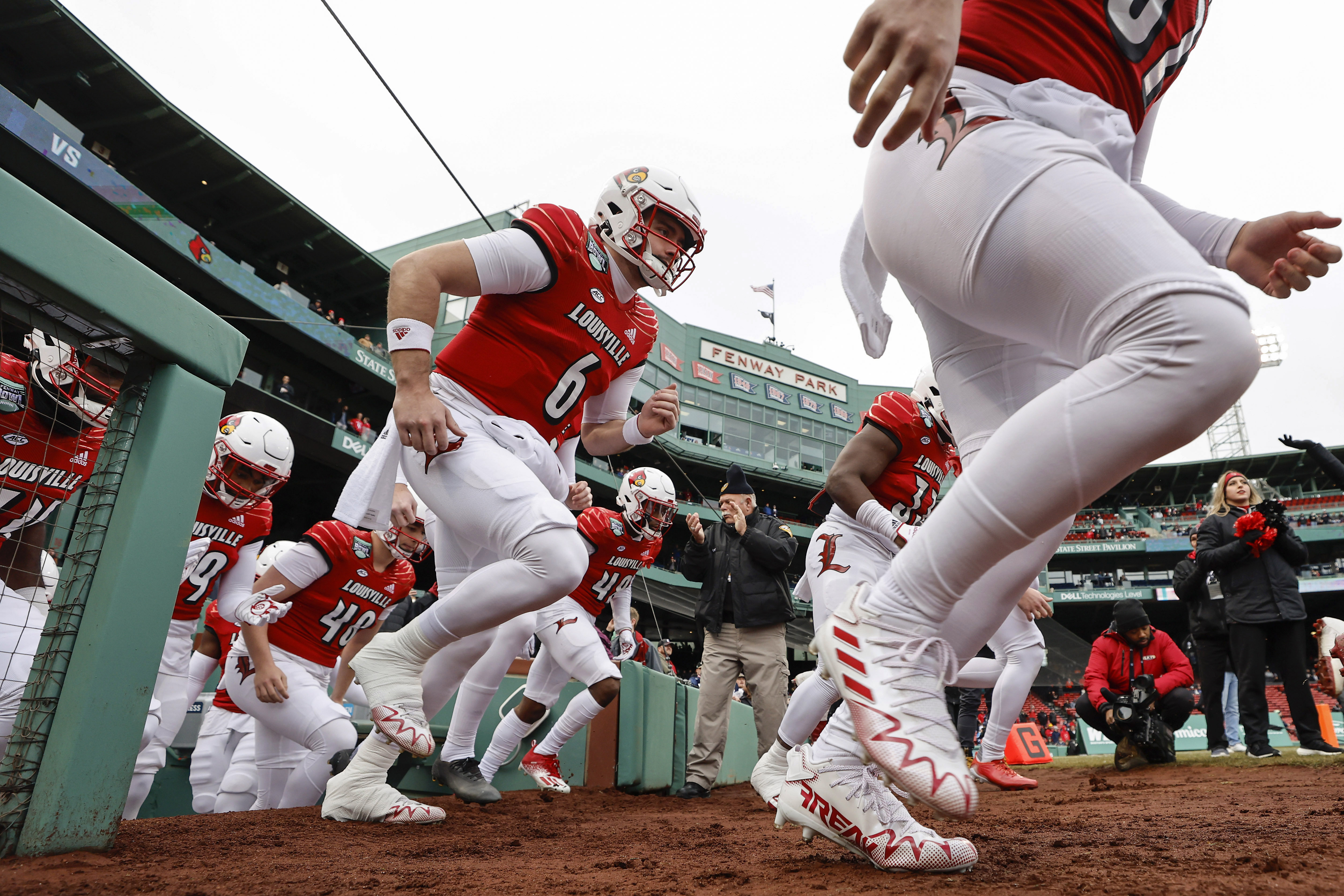 Fenway Park to Host College Football Bowl Game – SportsTravel