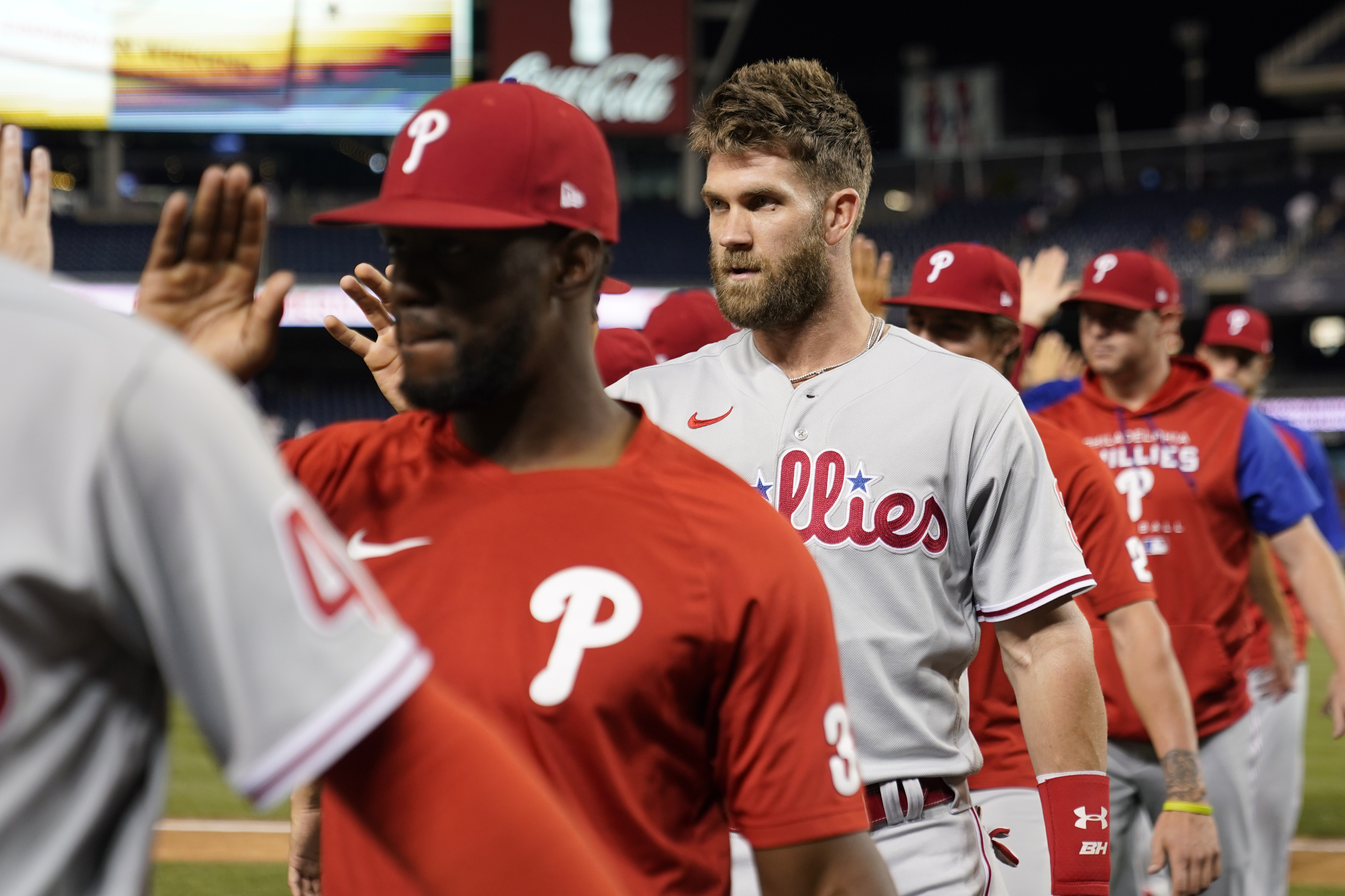 WIP host pitches Yankees-Phillies trade in wake of Bryce Harper injury 