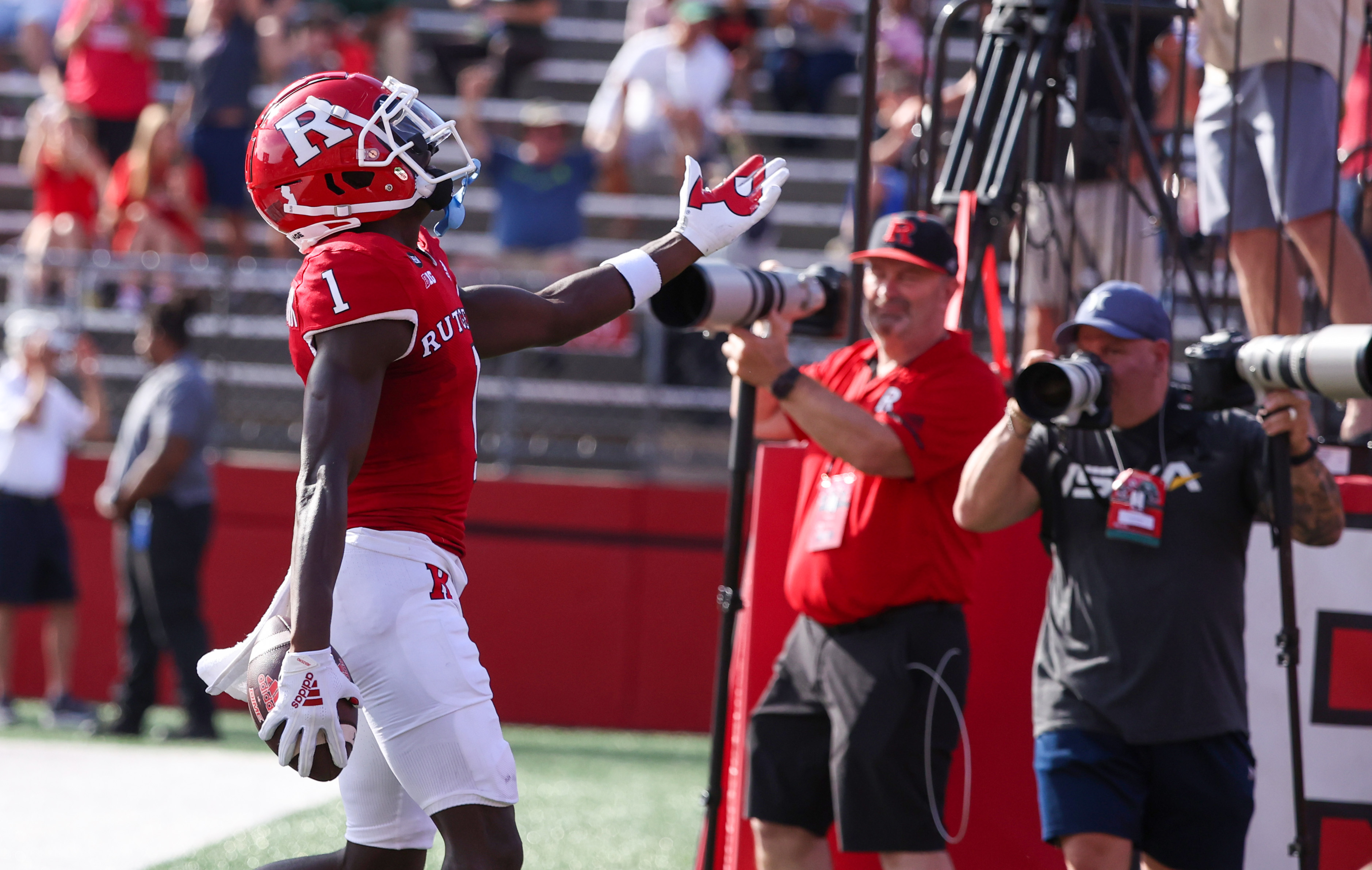 CBS Sports Broadcasting crew for the season opener has a Rutgers football  twist