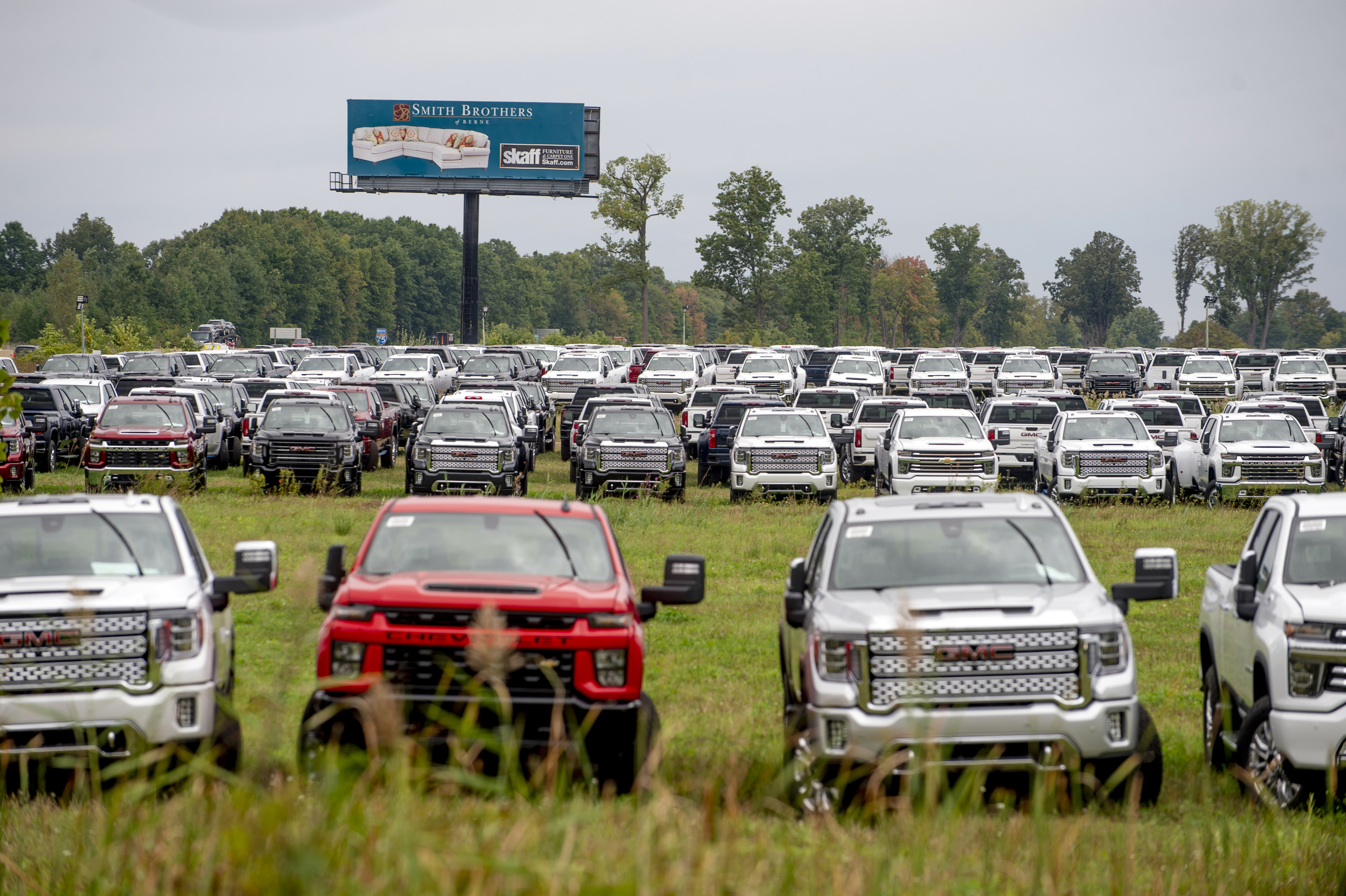 Chevrolet premieres heavy-duty Silverado in Flint