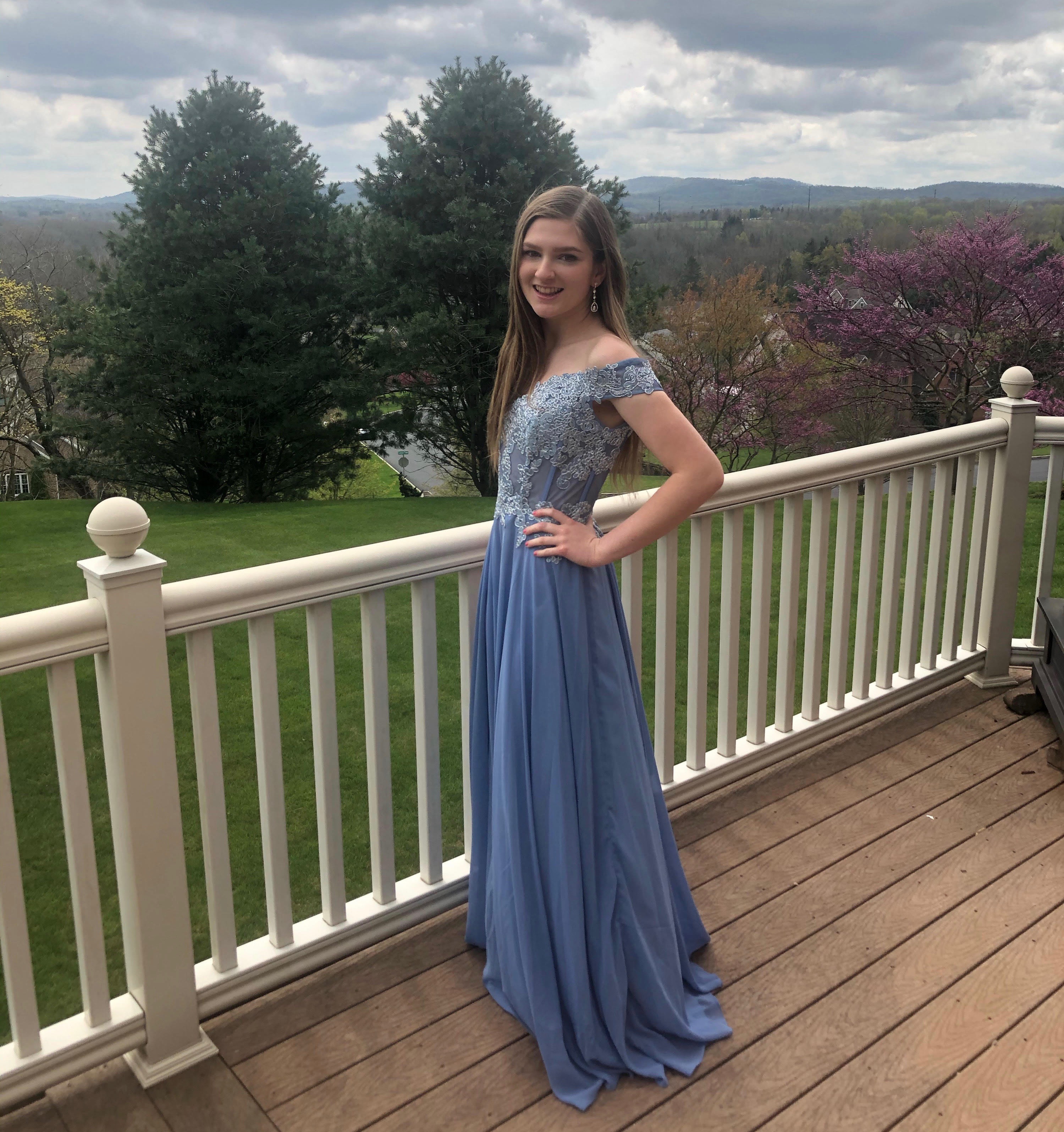 Trinity High School students dress for prom