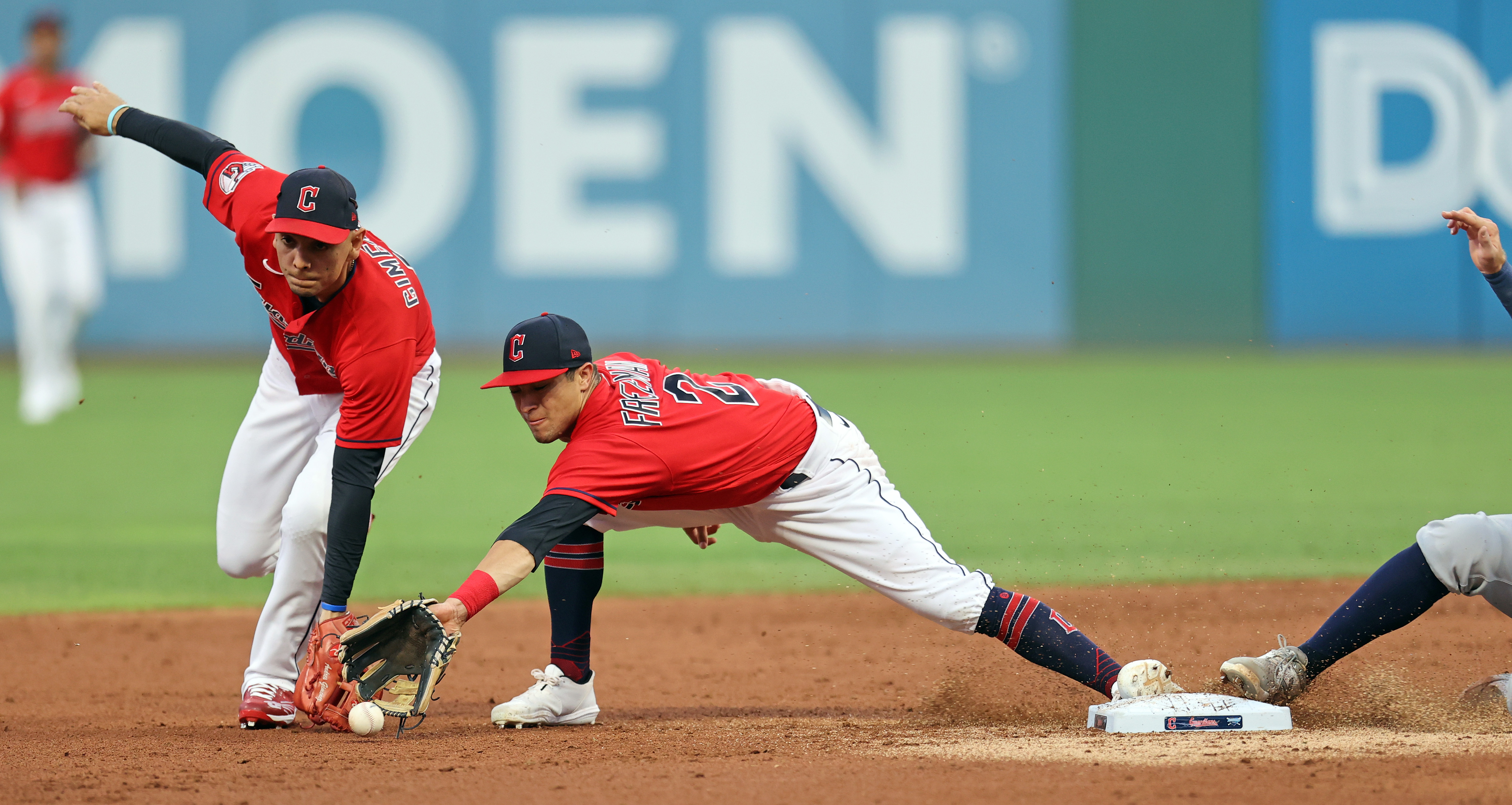 Got Cleveland Guardians fever? Show your spirit with apparel, hats as  pennant race intensifies 