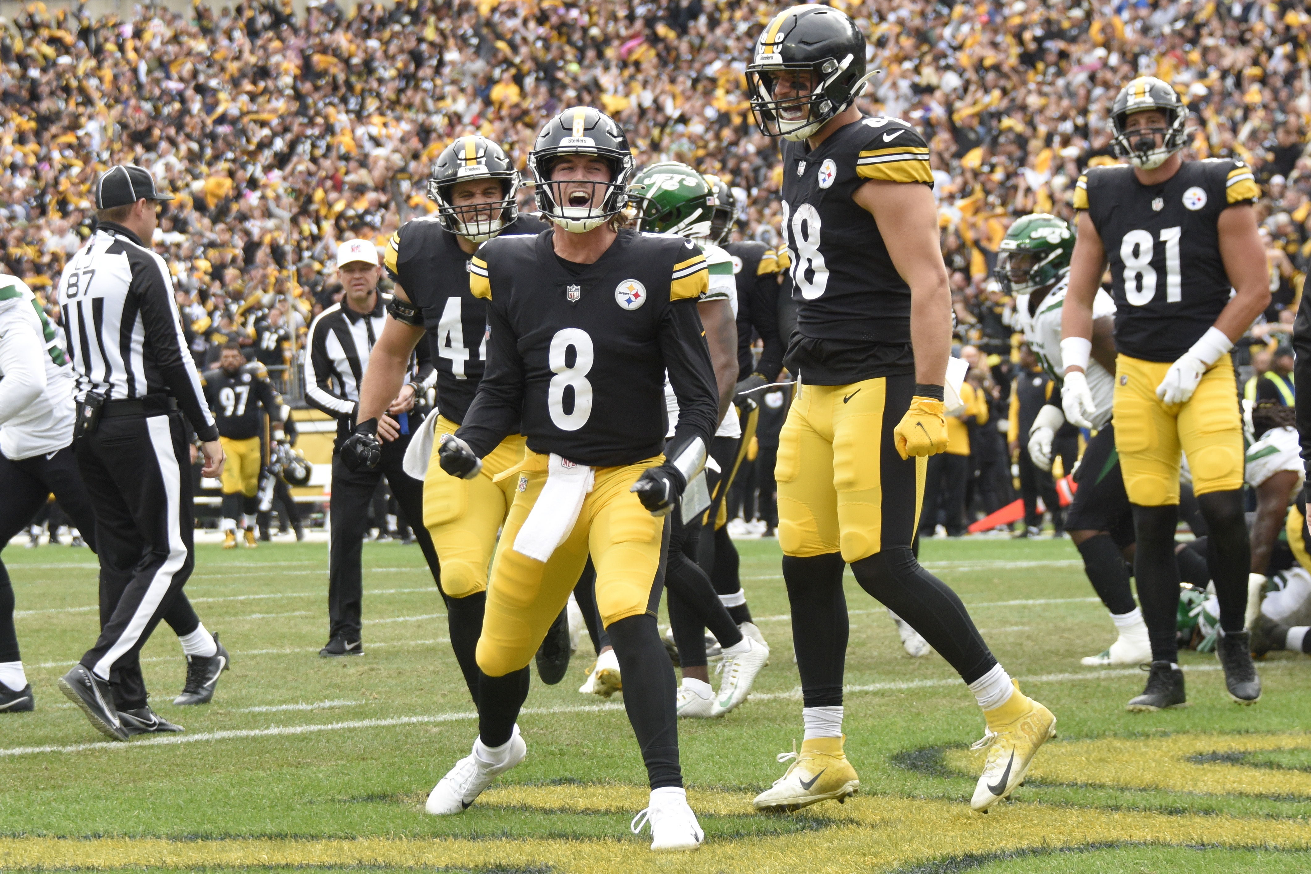 Kenny Pickett's 1st start for the Steelers is final step of an unlikely  rise