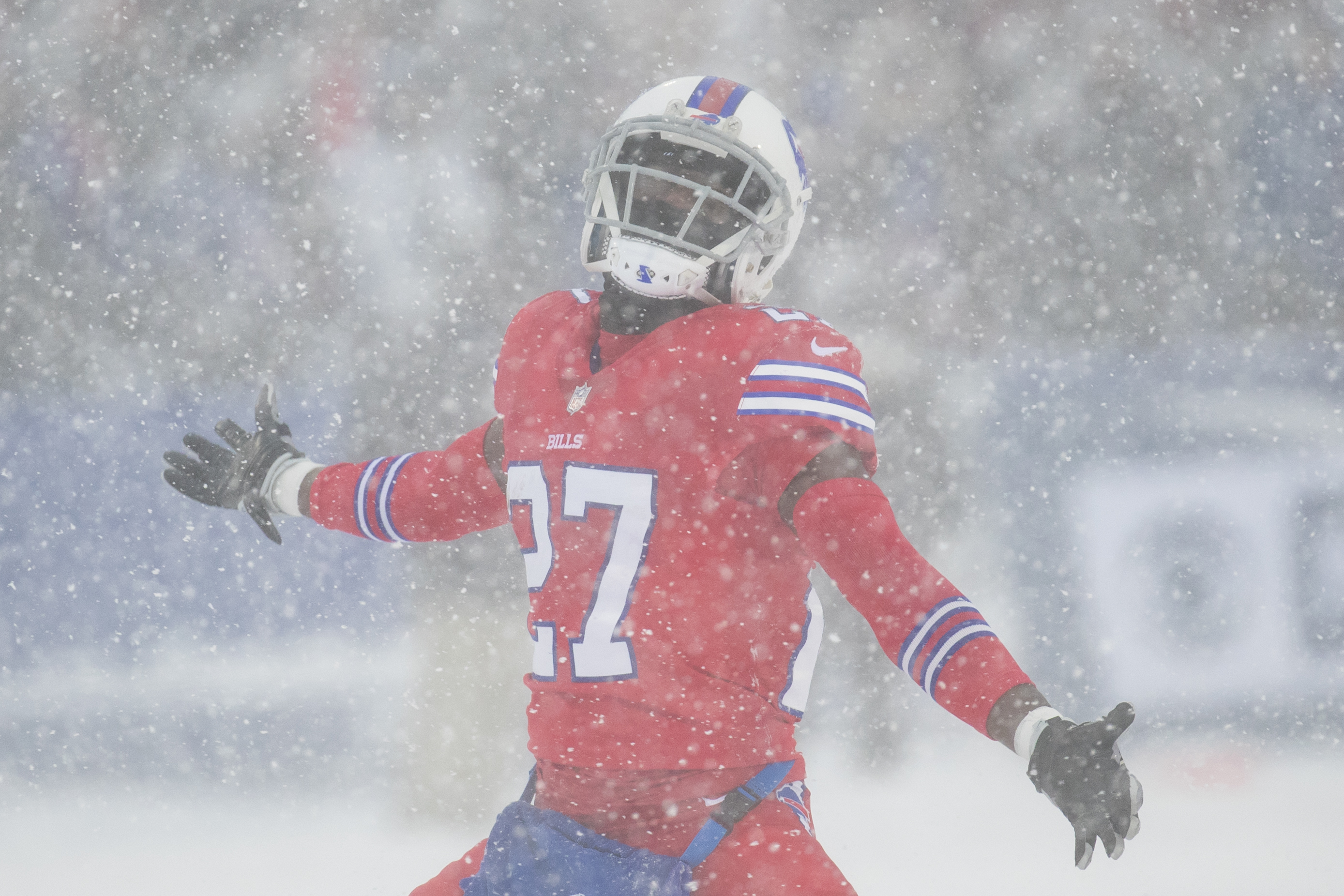 Bills-Browns football game moved to Detroit amid snowstorm, Latest Weather  Clips