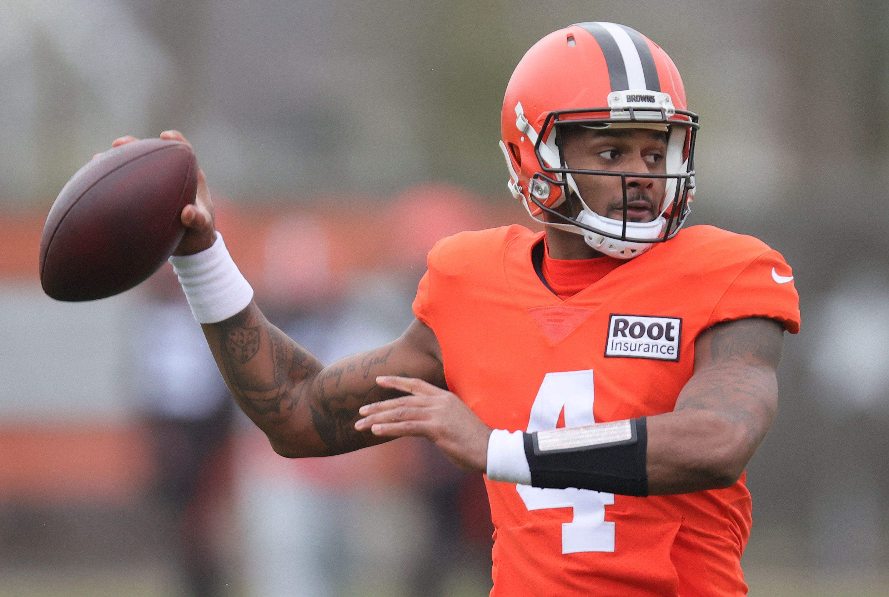 Deshaun Watson faces backlash from fans as Cleveland Browns begin