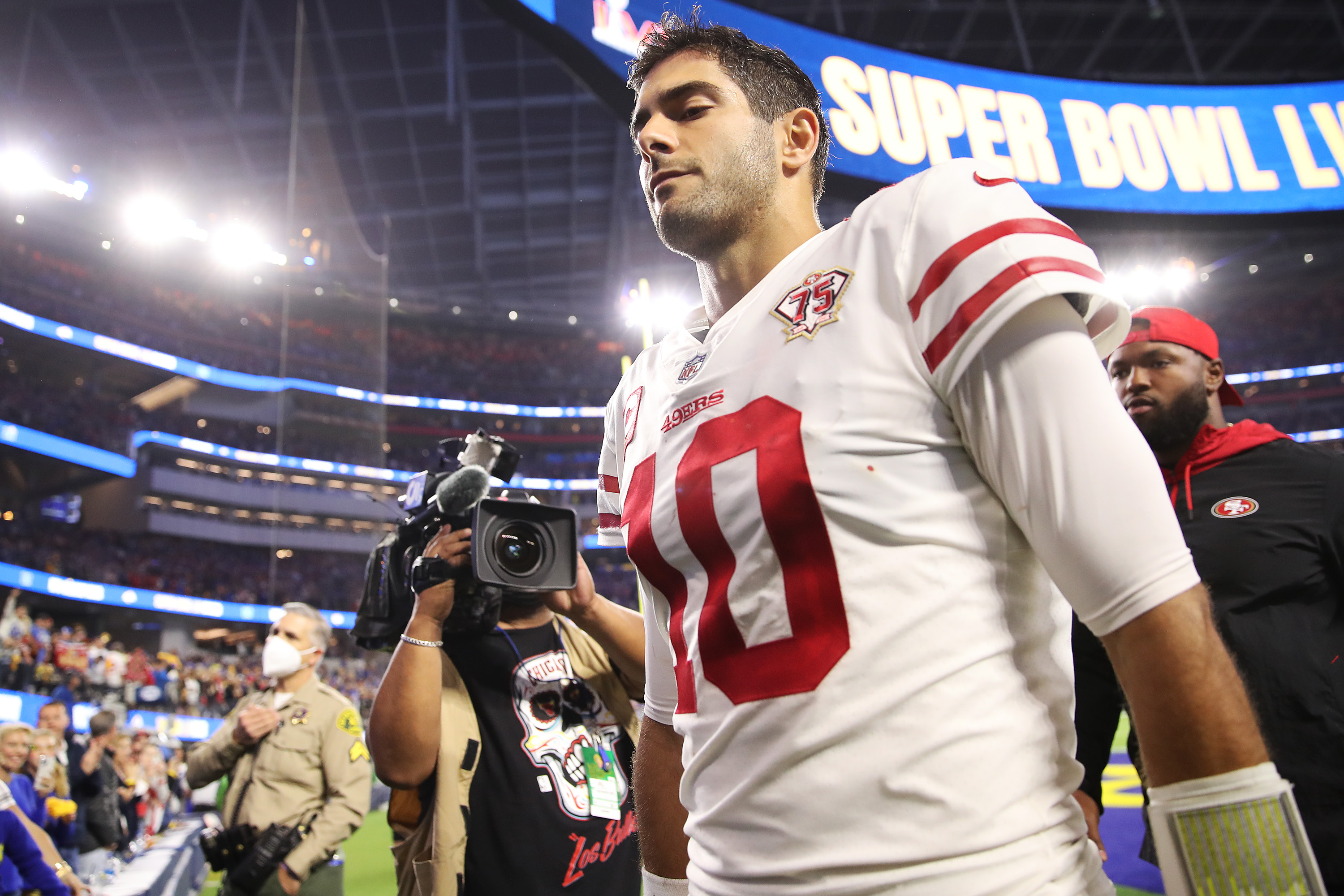 Ex-Patriots tight end rips Jimmy Garoppolo: 'You can't win with a b---- for  a quarterback'