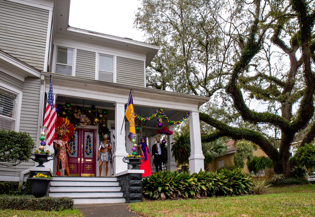 mardi gras porch ideas