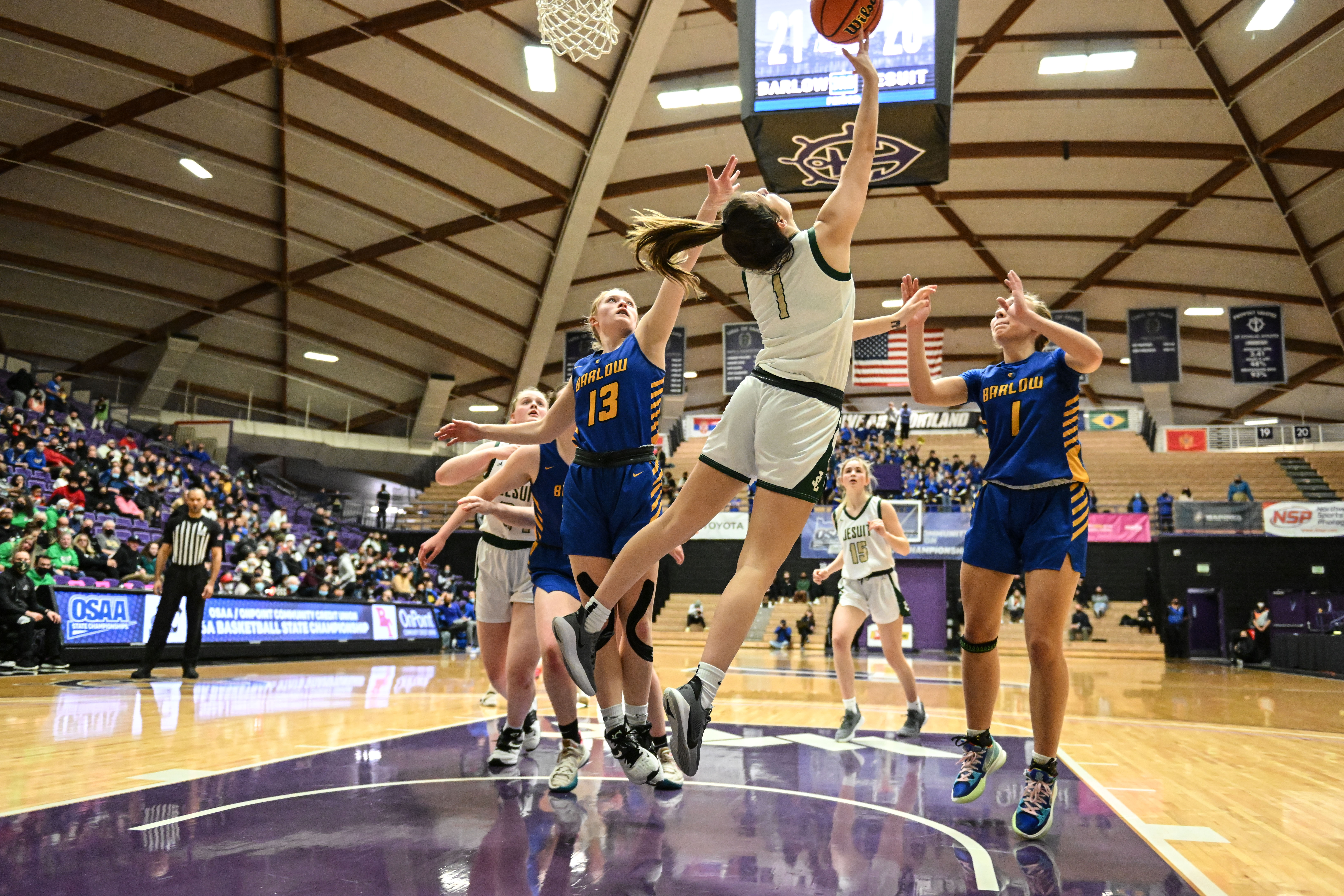 OSAA 6A girls basketball: Jesuit vs Barlow 